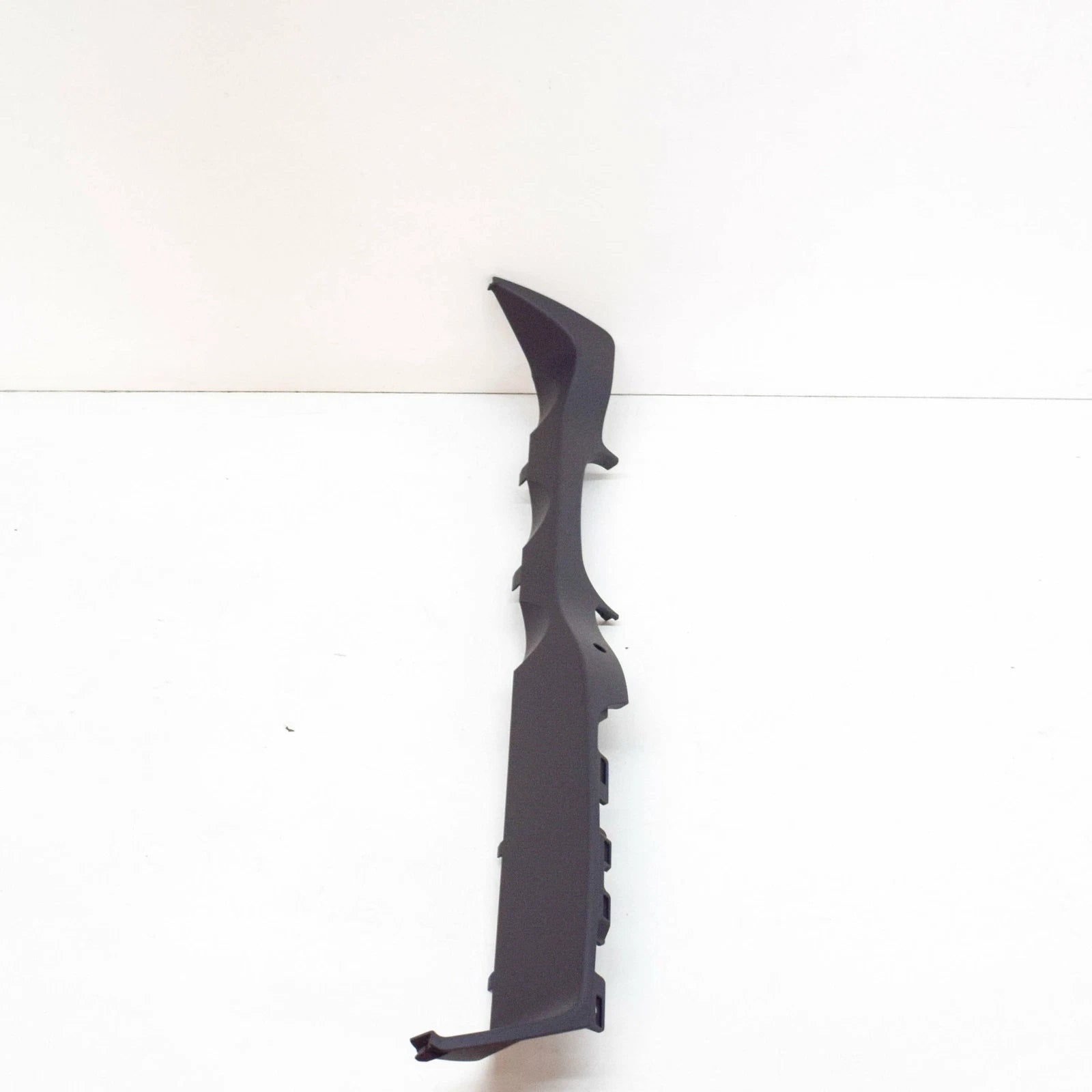 NEW MB C W204 INSTRUMENT PANEL SPEEDOMETER BOTTOM COVER RHD A2046890939