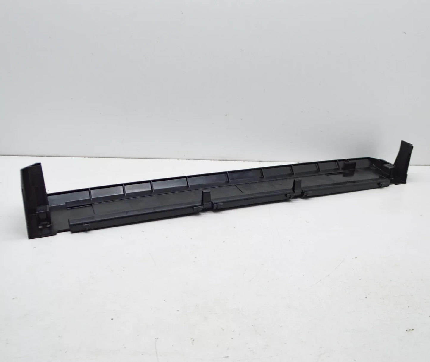 NEW BMW X5 G05 RADIATOR LOWER CPVERING 17118697887 8697887 ORIGINAL