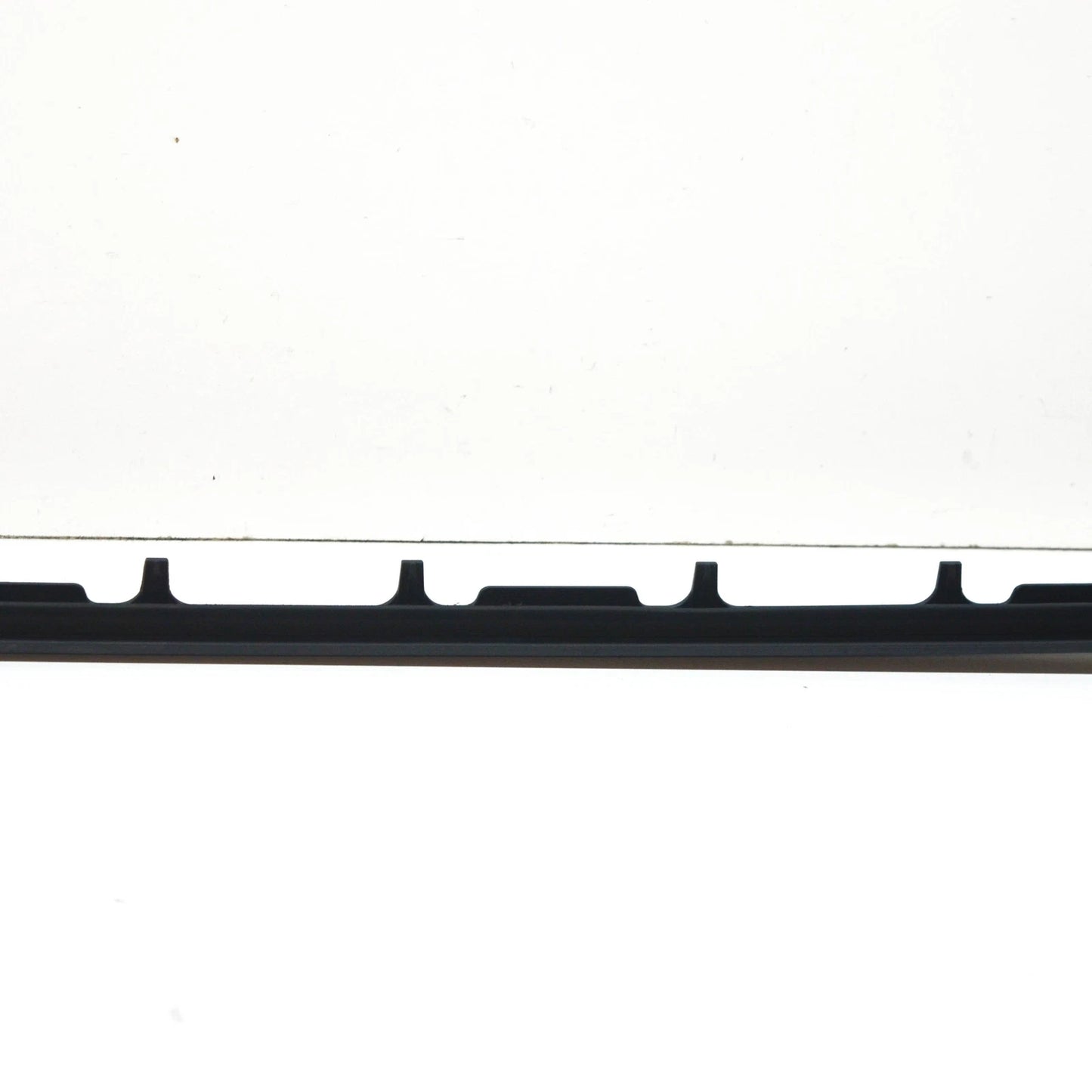 NEW BMW 2 F45 FRONT WINDSHIELD RIGHT VERTICAL TRIM DRIP 51317301036 ORIGINAL