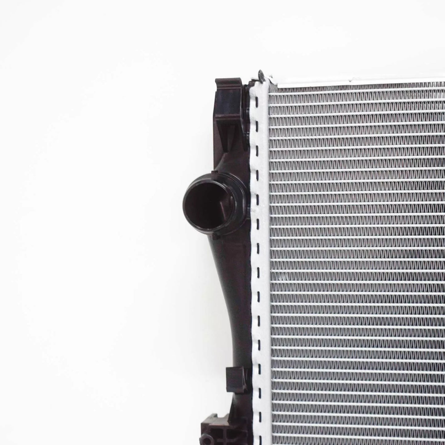 NEW MERCEDES-BENZ C-CLASS W205 ENGINE COOLANT RADIATOR A0995001703 ORIGINAL