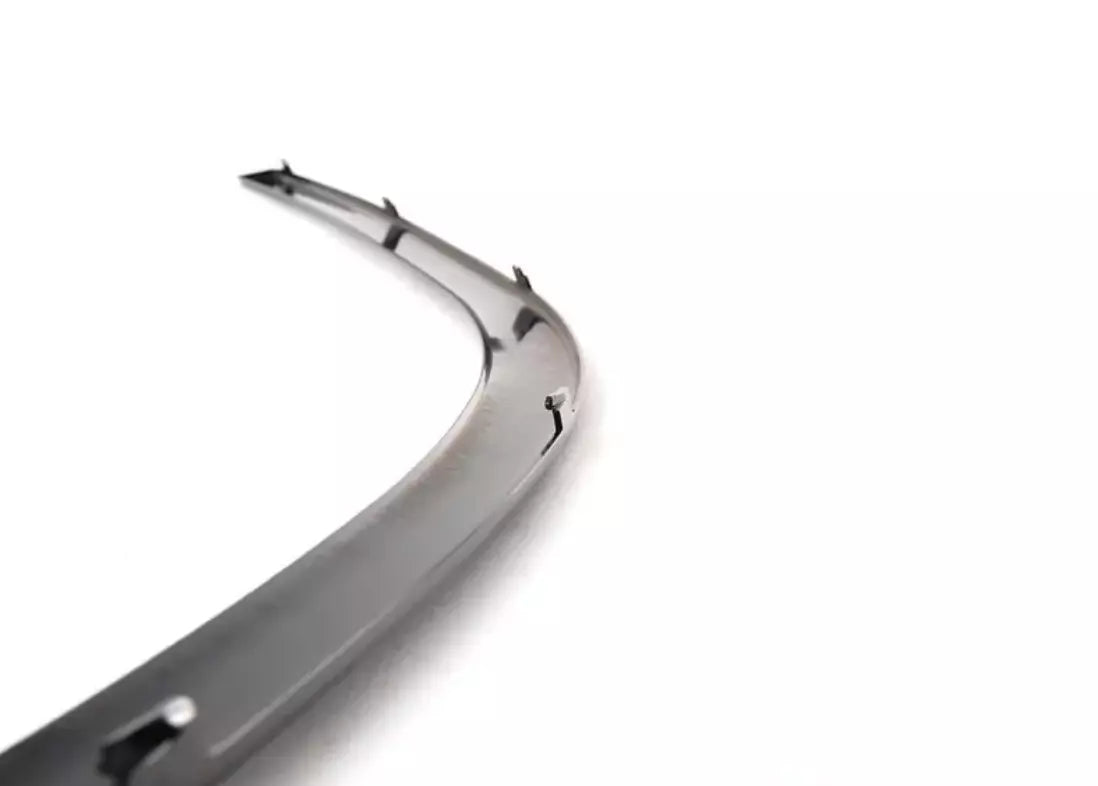 NEW BMW X5 E53 REAR RIGHT DOOR WINDOW UPPER FINISHER 8257688 51368257688