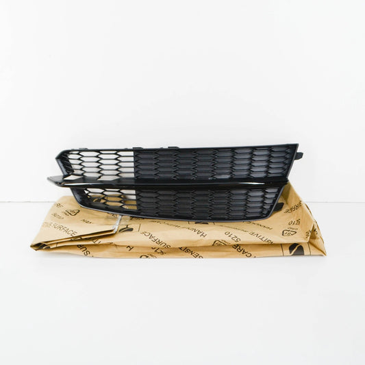 NEW AUDI A6 C7 FRONT BUMPER RIGHT AIR GUIDE GRILLE 4G0807648BBMT ORIGINAL
