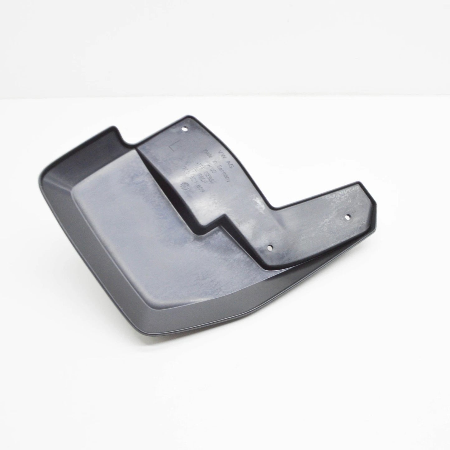 NEW VW CRAFTER MK2 SZ FRONT LEFT MUDGUARD FLAP 7C0821809 ORIGINAL