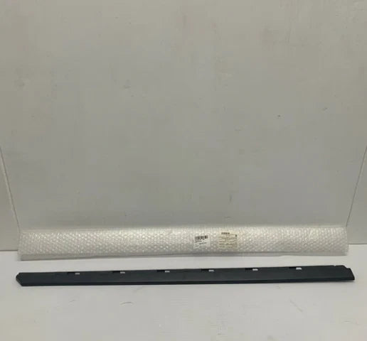 NEW VW PASSAT B8 3G FRONT LEFT LOWER DOOR MOLDING TRIM 3G0853267GRU ORIGINAL