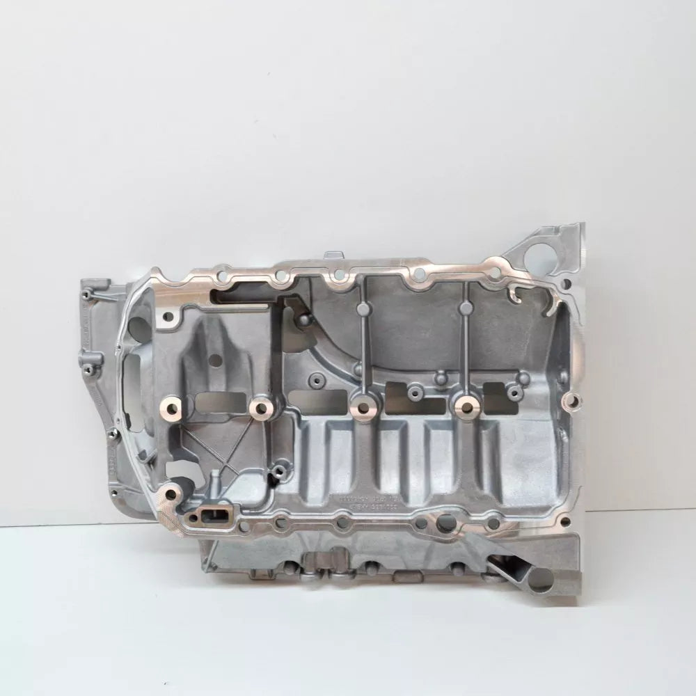 NEW AUDI A4 AVANT B9 UPPER ENGINE OIL SUMP 06L103603AT ORIGINAL