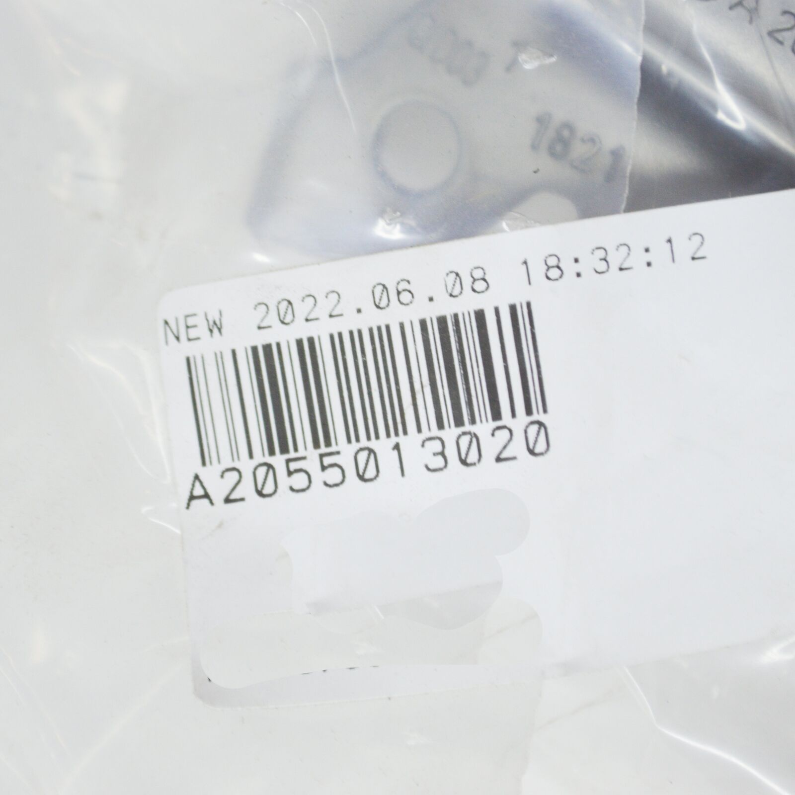 NEW MERCEDES-BENZ C W205 COOLING WATER PUMP BRACKET A2055013020 ORIGINAL