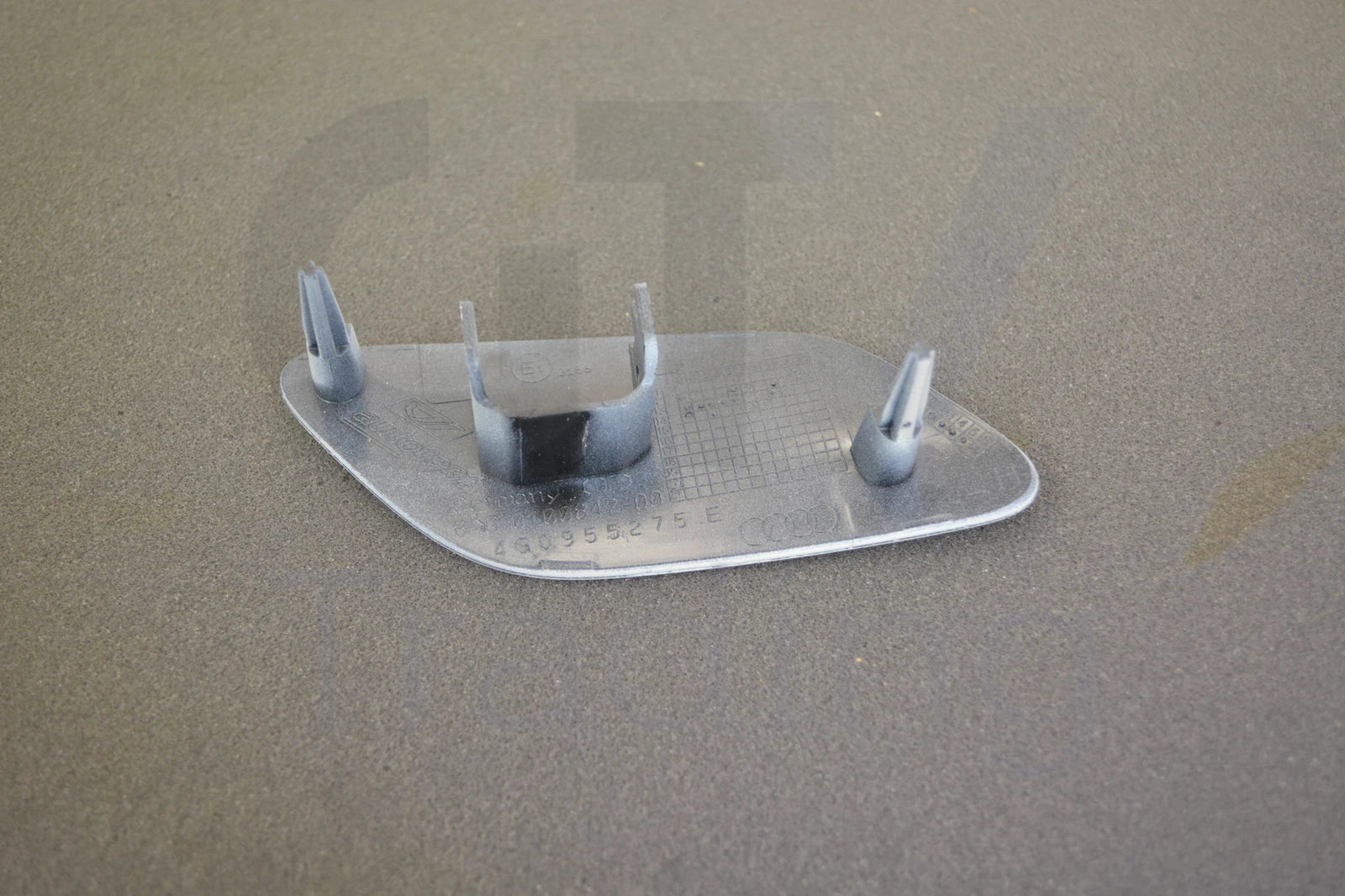 NEW AUDI RS6 13-18 LEFT HEADLIGHT WASHER COVER CAP 4G0955275EGRU