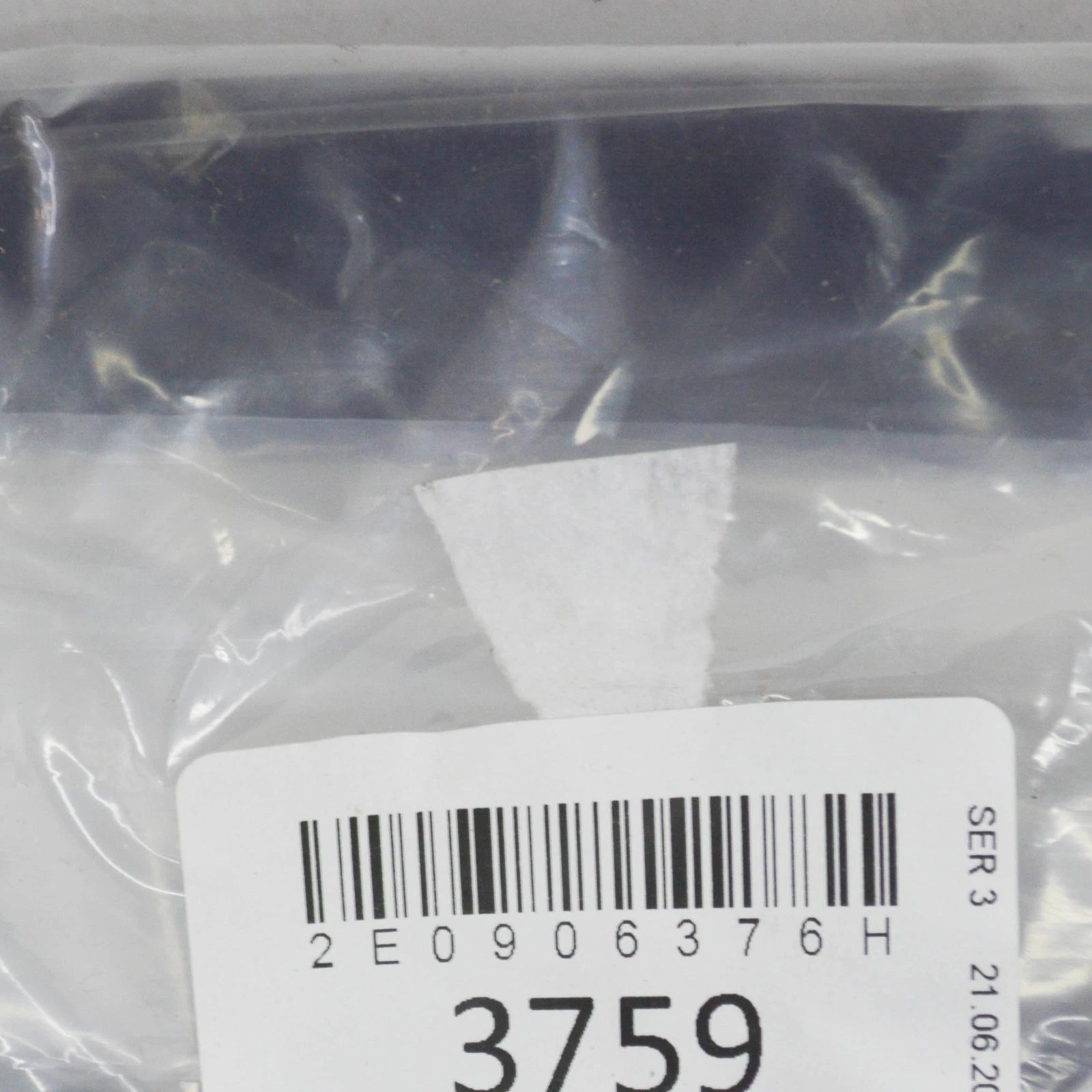 NEW VW CRAFTER 2F REAR RIGHT WING DOOR GROMMET 2E0906376H ORIGINAL