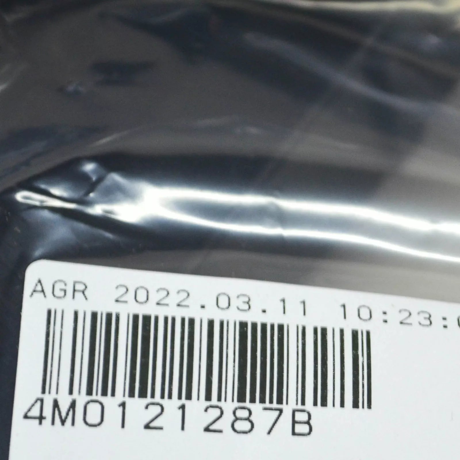 NEW AUDI Q7 4M RADIATOR CORE SUPPORT AIR DUCT 4M0121287B ORIGINAL