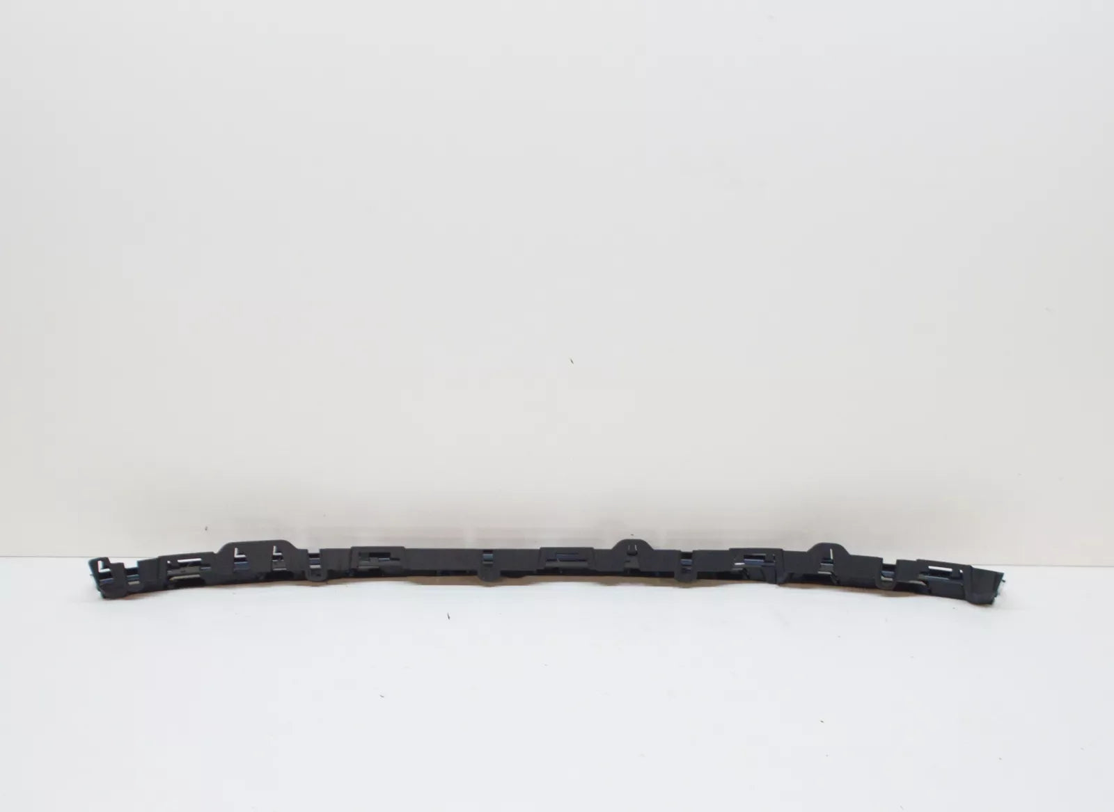 NEW BMW 3 E46 REAR BUMPER GUIDE 51127030615 7030615