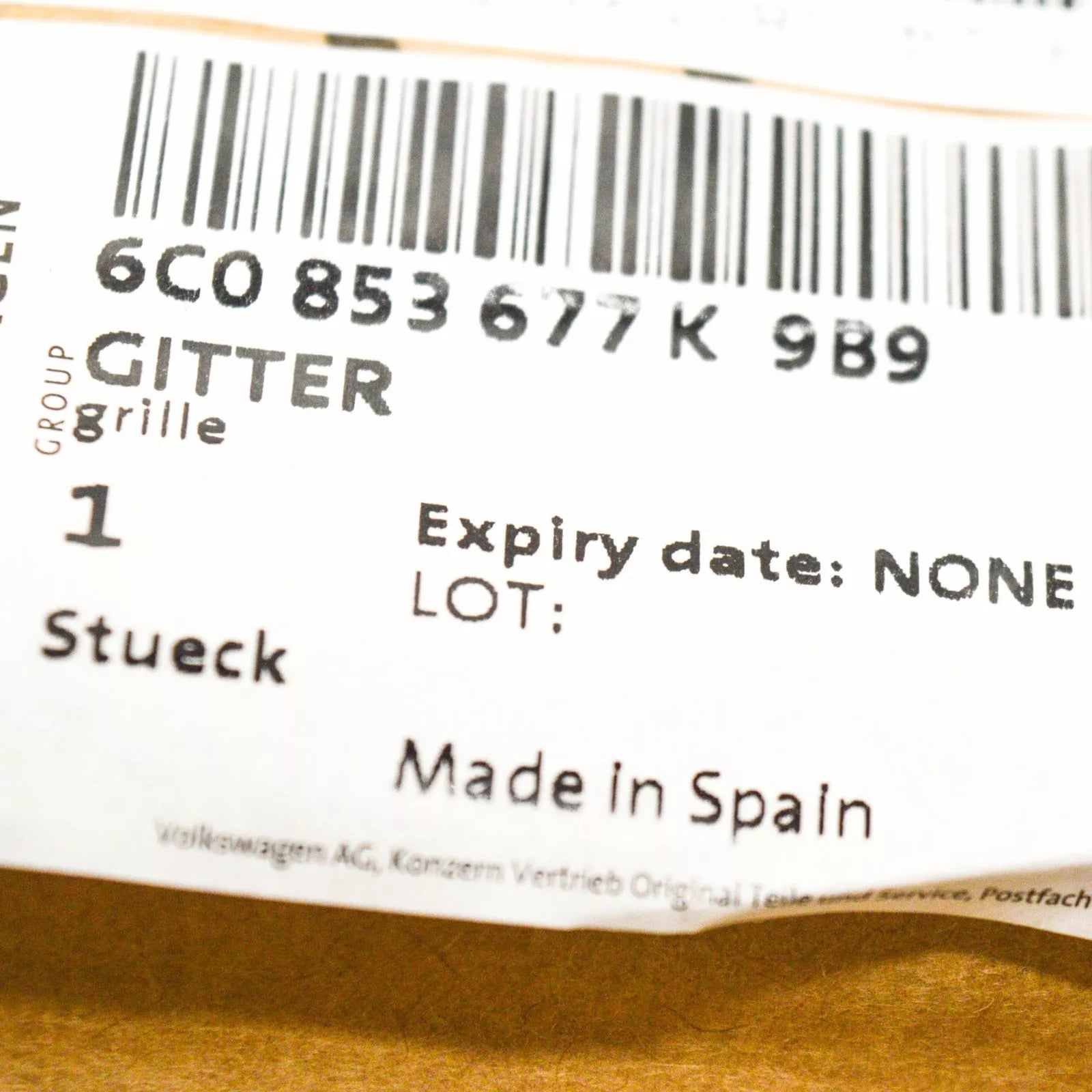 NEW VOLKSWAGEN POLO 6C FRONT BUMPER CENTER LOWER GRILLE 6C0853677K9B9