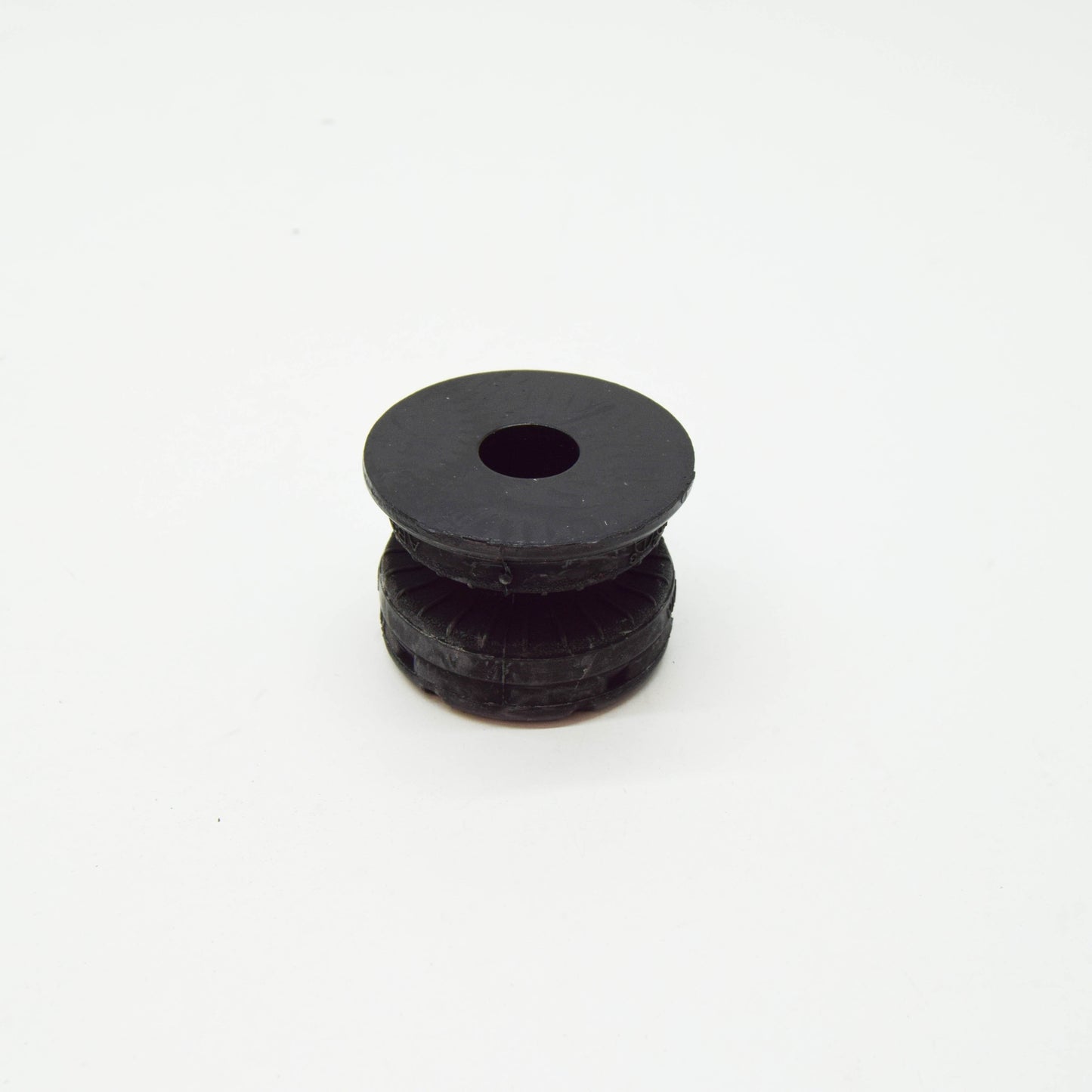 new ford ranger t6 mk1 chassis mount insulator rubber mounting 1916025 original