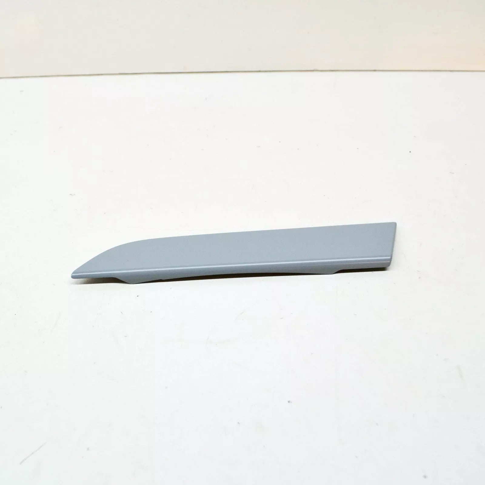 NEW AUDI R8 42 FRONT LEFT DOOR HANDLE TRIM PLATE RHD 424837239CGRU