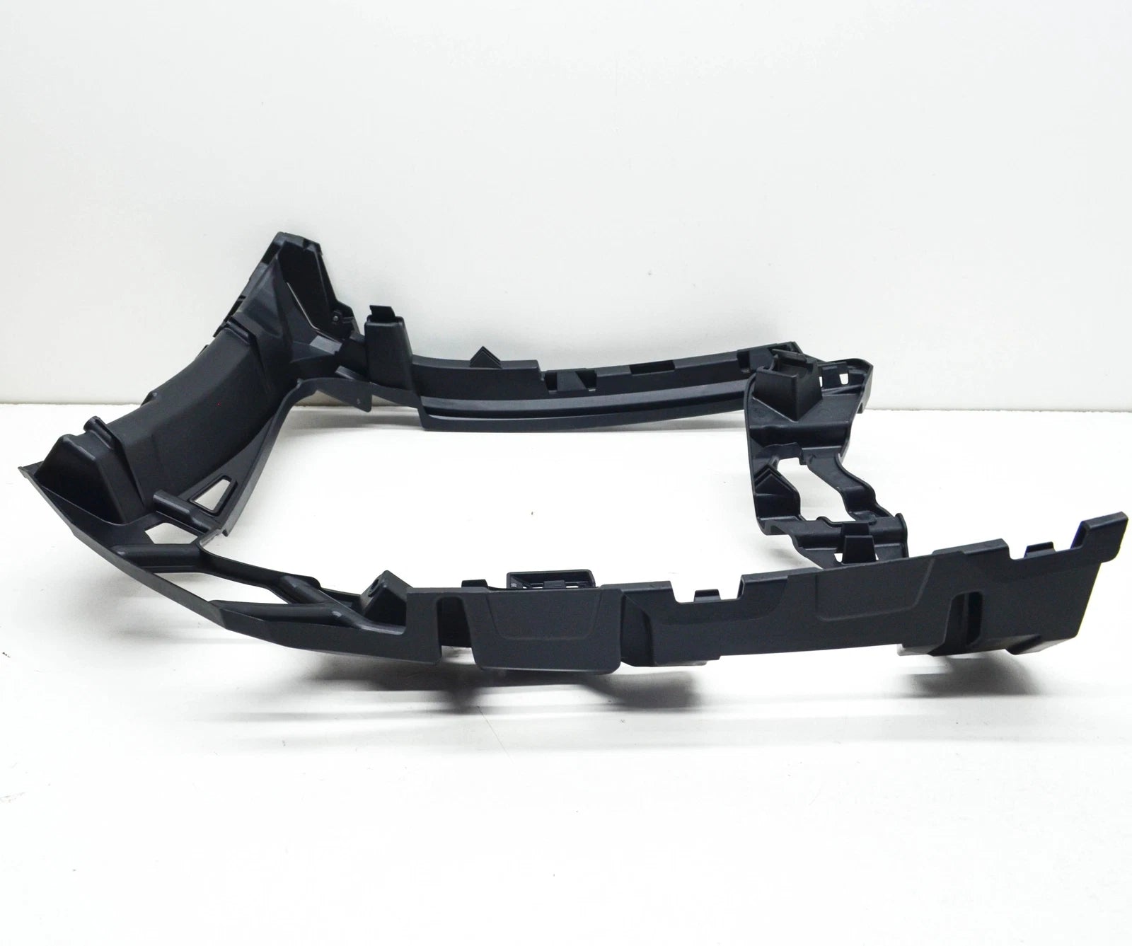 NEW VOLKSWAGEN GOLF MK7 5G FRONT RIGHT BUMPER BRACKET 5GE807724B