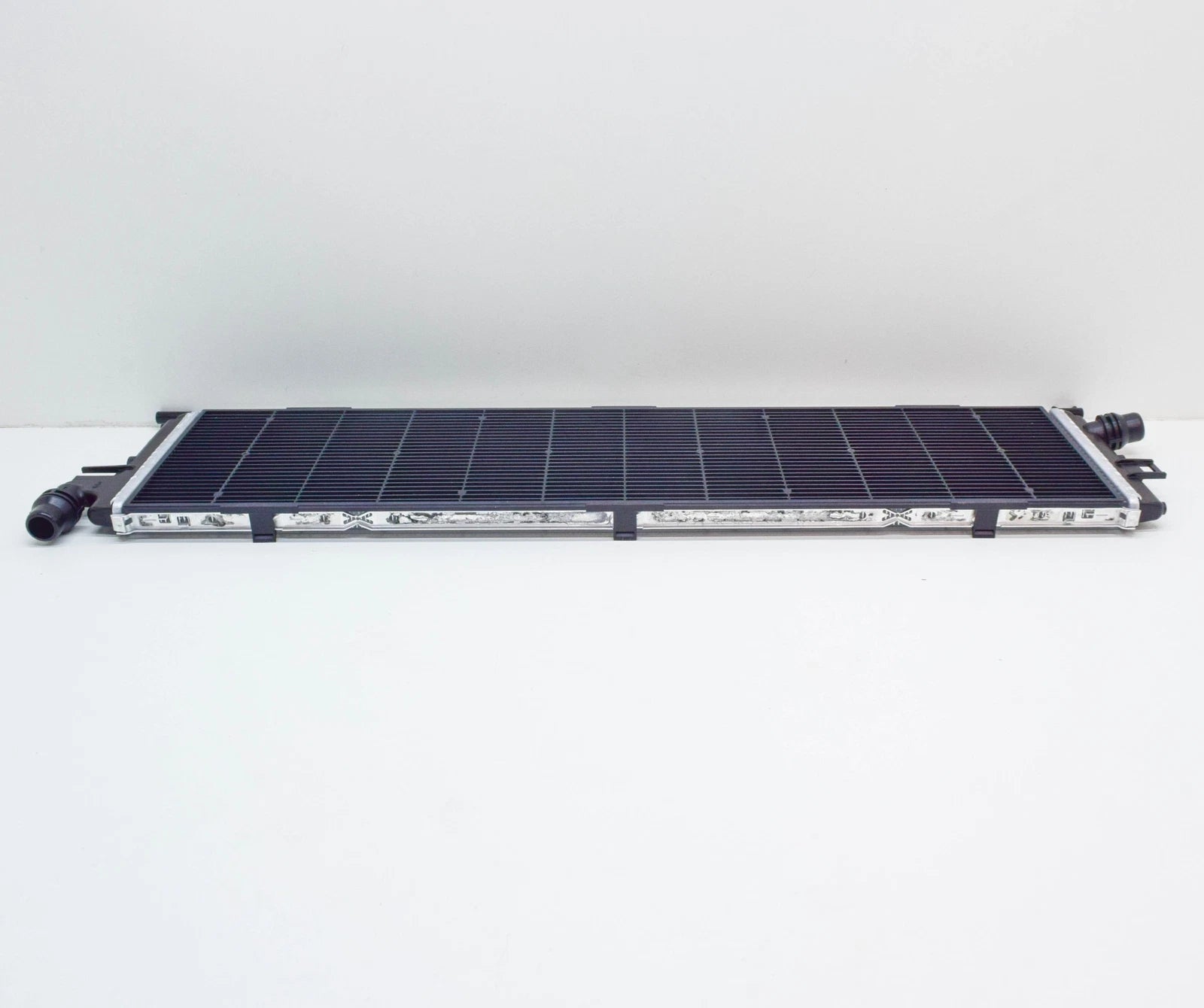 NEW MERCEDES-BENZ S W223 COOLANT RADIATOR A0995009500 ORIGINAL