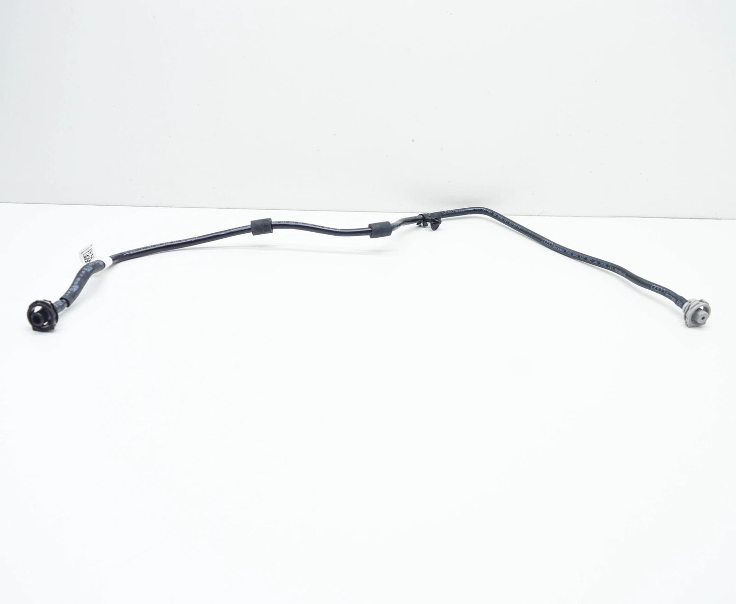 NEW AUDI A4 AVANT B9 ENGINE OWERFLOW COOLANT BREATHER LINE 8W0121081DA ORIGINAL