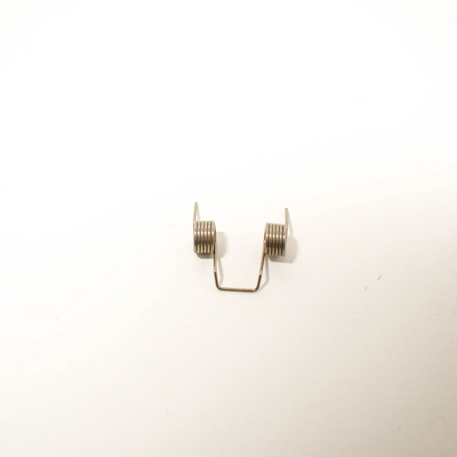 NEW MERCEDES BENZ GLK X204 FRONT BUMPER WASHER COVER SPRING A2048800327 ORIGINAL