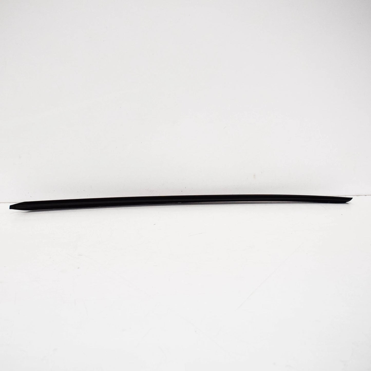 NEW AUDI A4 B9 FRONT WINDSCREEN RIGHT WEATHERSTRIP MOLDING 8W0854328C9B9