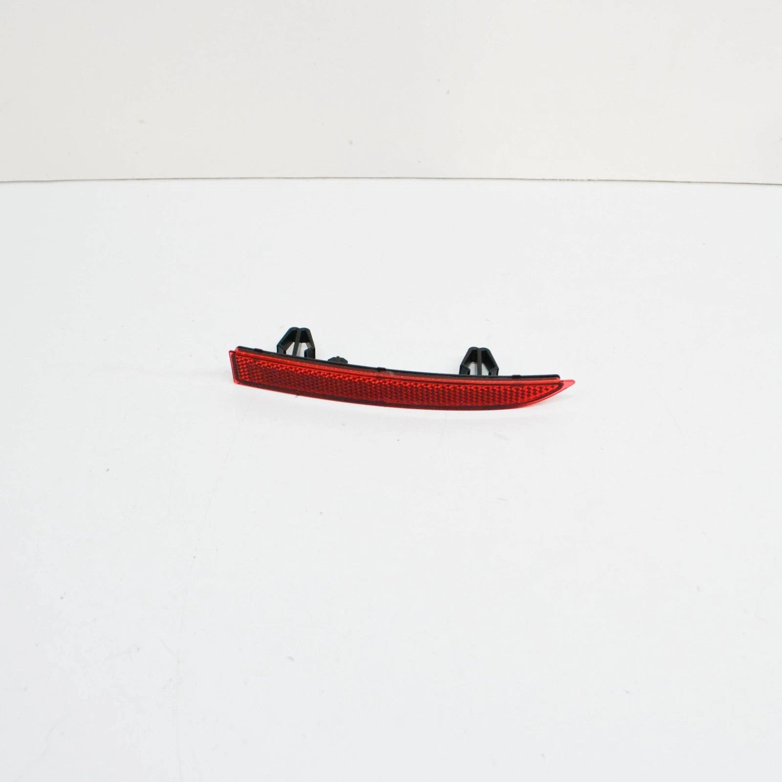 NEW VW ARTEON 3H REAR RIGHT OUTER BUMPER REFLECTOR 3G8945106