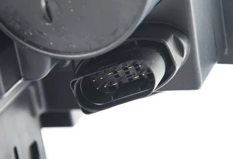 NEW MERCEDES-BENZ GLA X156 FRONT LEFT HEADLIGHT LHD A1569063100 ORIGINAL