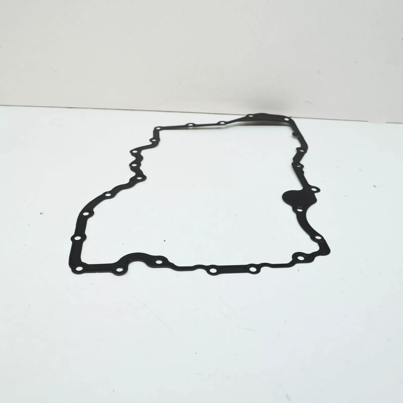 NEW BMW M5 F90 LOWER ENGINE OIL PAN SUMP GASKET 11137852272 ORIGINAL