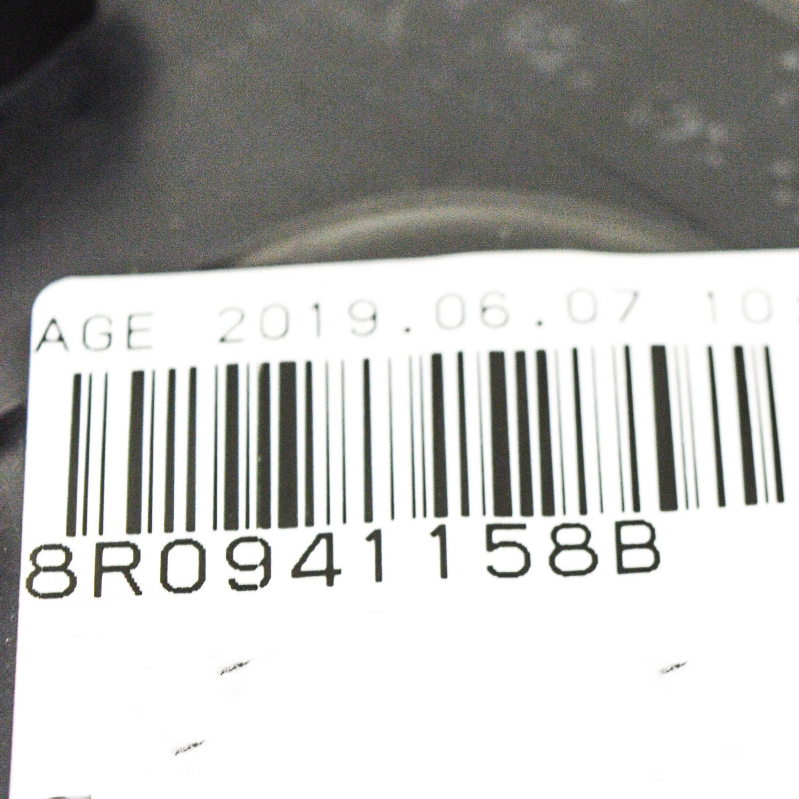 NEW AUDI Q5 8R FRONT HEADLIGHT RIGHT COVER CAP 8R0941158B ORIGINAL