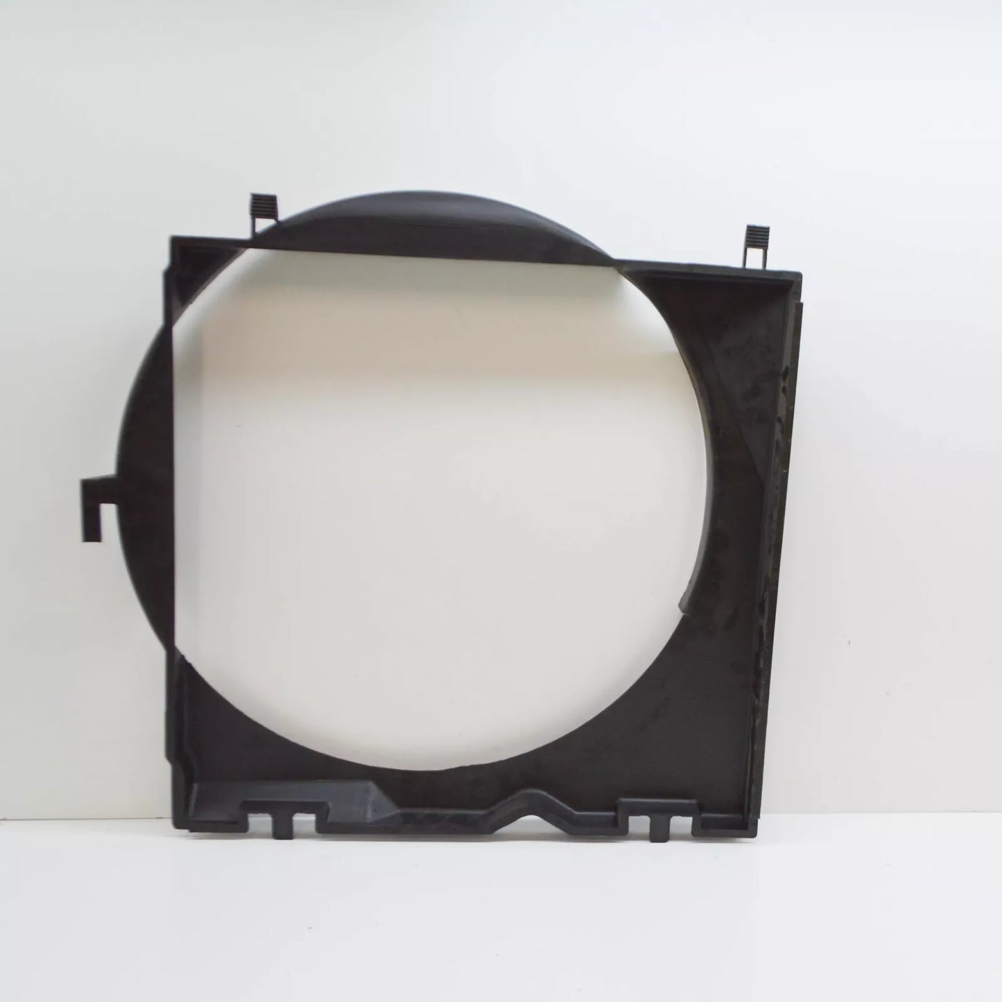 NEW MERCEDES-BENZ E-CLASS W210 FAN SHROUD A2105052555 ORIGINAL