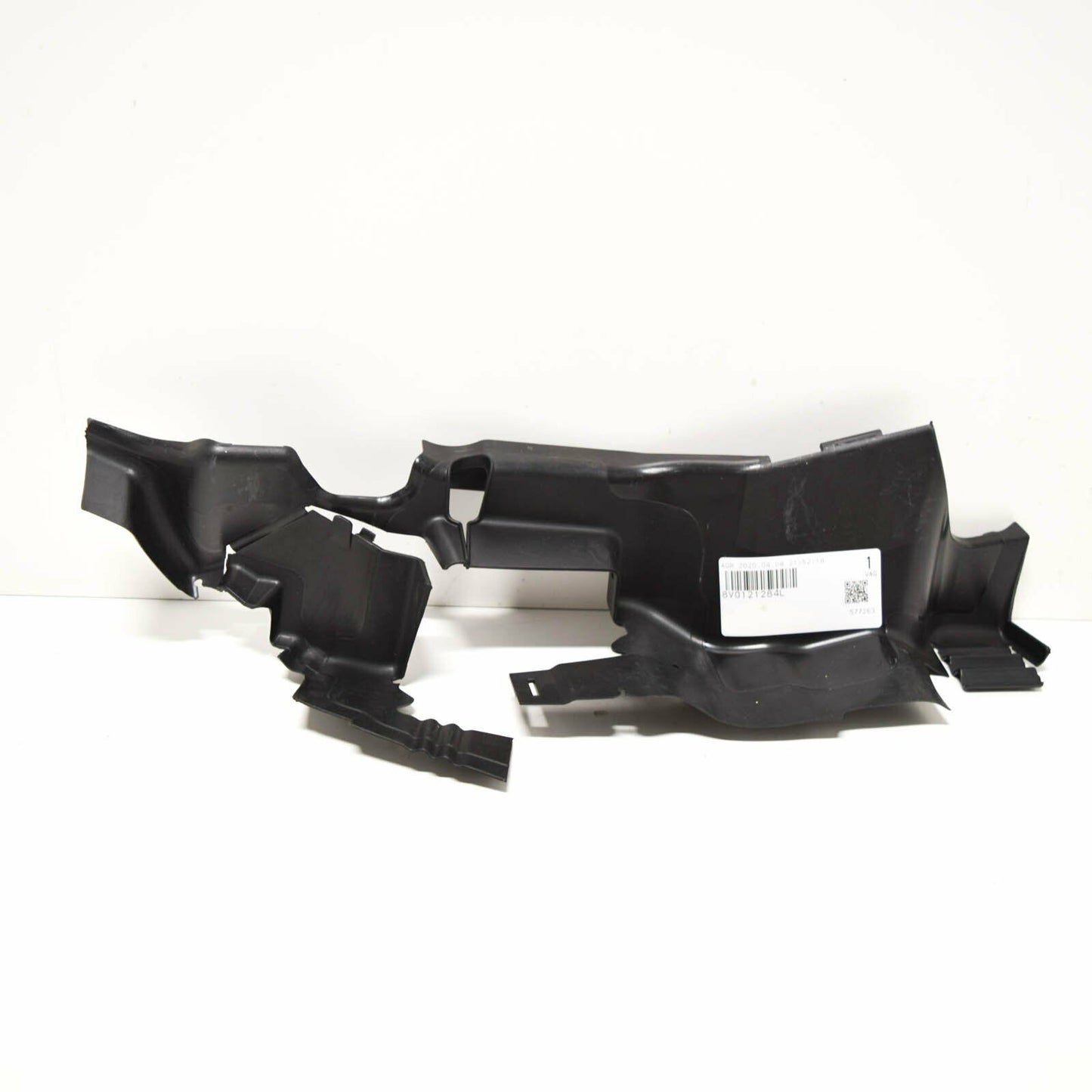 NEW AUDI A3 8V1 RADIATOR RIGHT SUPPORT AIR BAFFLE 8V0121284L ORIGINAL