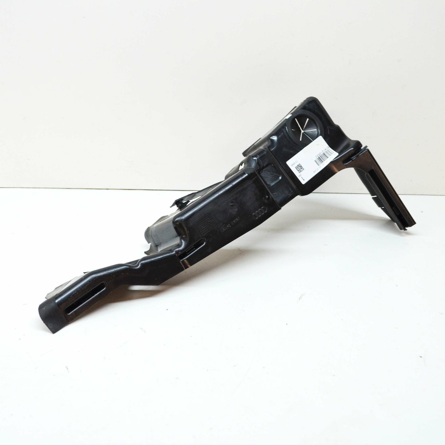NEW AUDI Q2 GA LEFT SIDE RADIATOR AIR GUIDE 81A121283J ORIGINAL