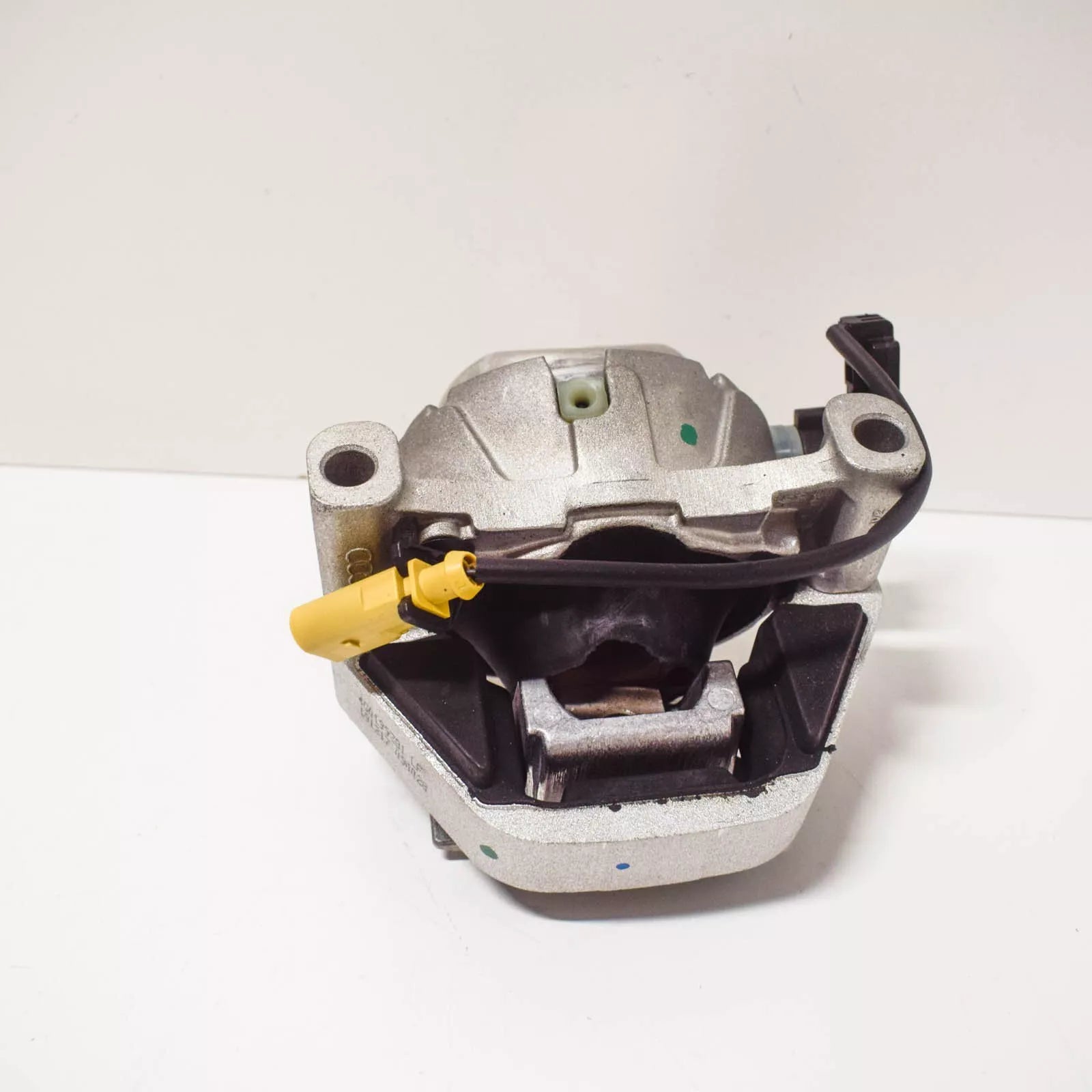 NEW AUDI A6 4G C7 HYDRAULIC ENGINE RIGHT MOUNT 4G0199381LF ORIGINAL