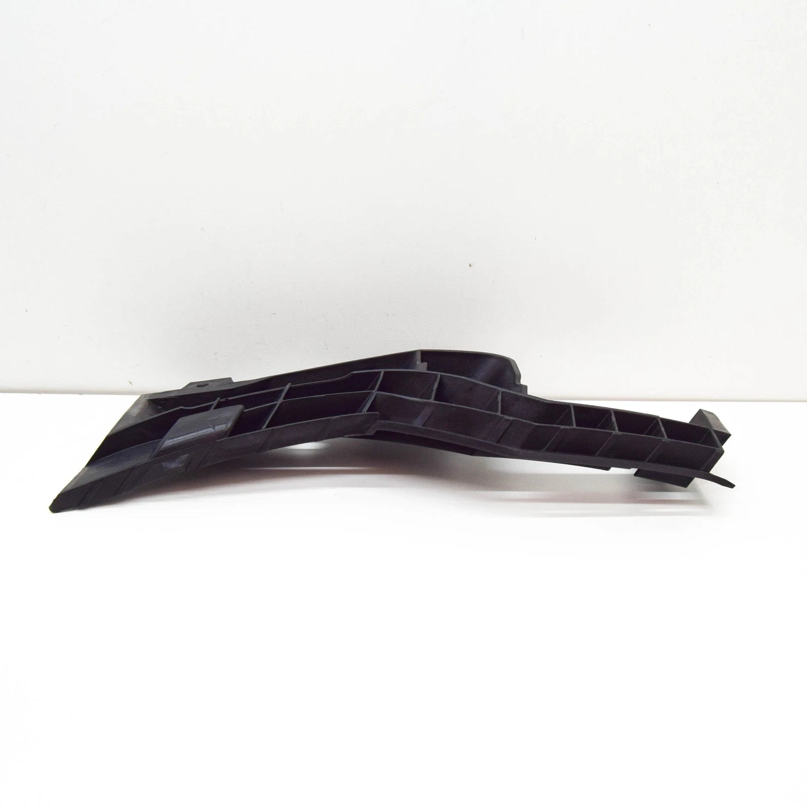 NEW AUDI RS6 C7 FRONT BUMPER LEFT CLOSING ELEMENT 4G0807095E ORIGINAL