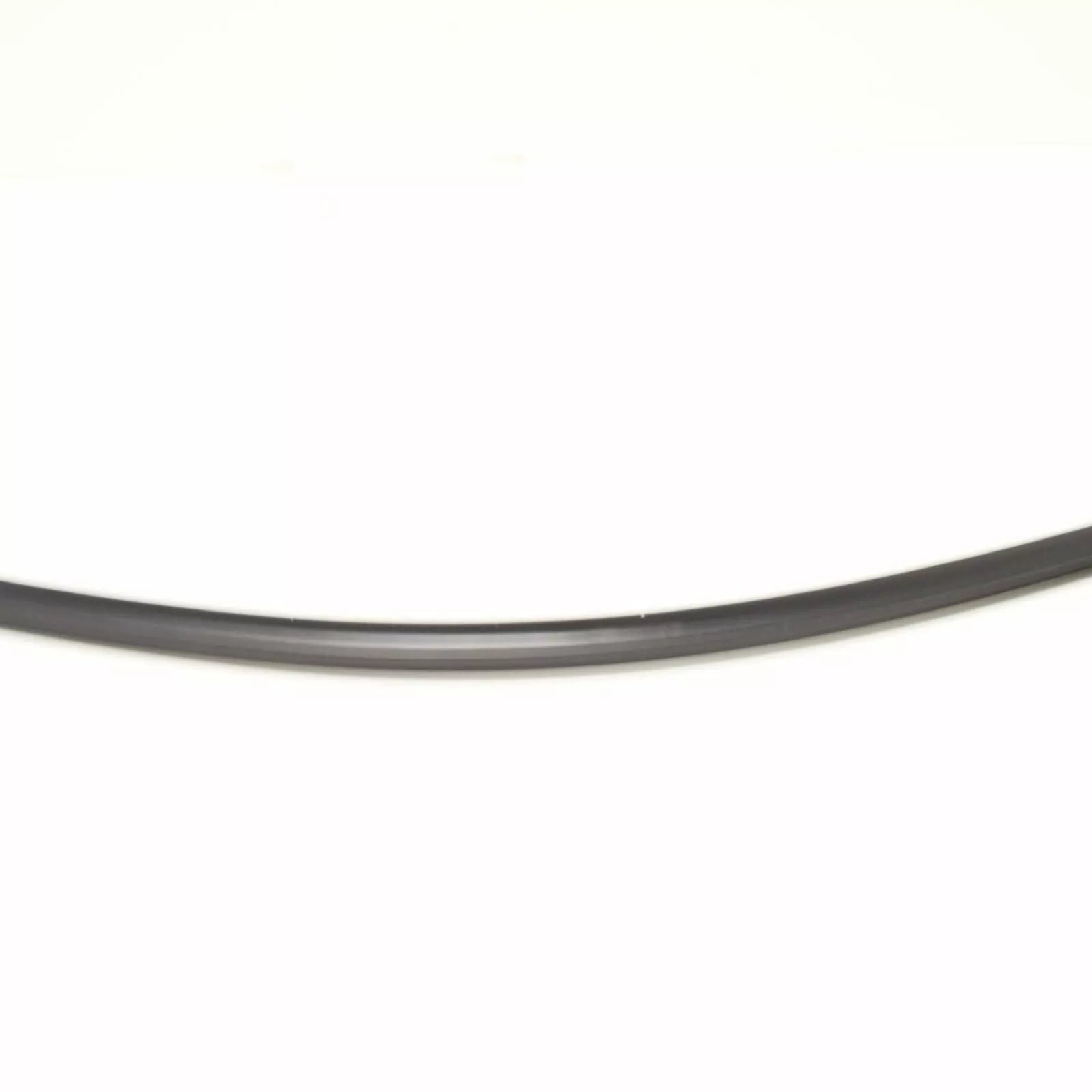 NEW BMW 3 E30 REAR WINDOW MOLDING TRIM LOWER 51311968448 1968448 ORIGINAL