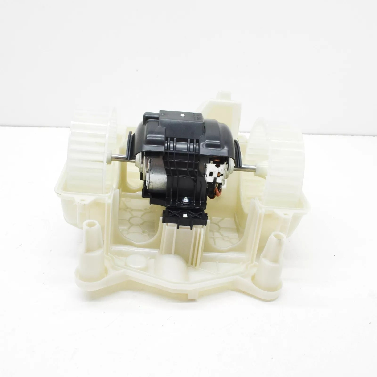 NEW MERCEDES-BENZ S W222 HEATER BLOWER FAN MOTOR A2228202214 ORIGINAL