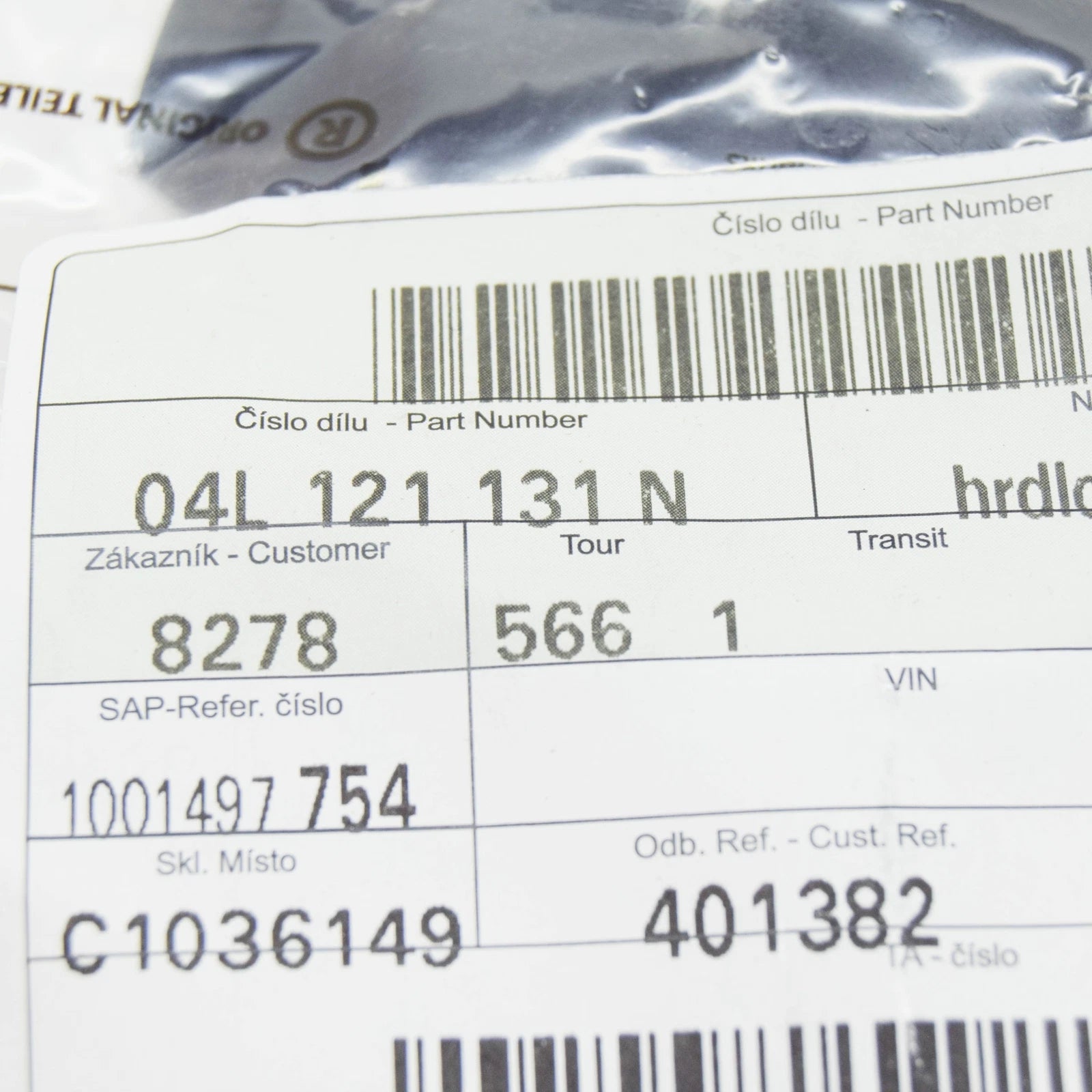 NEW VOLKSWAGEN PASSAT B8 3G COOLANT PIPE CONNECTION 04L121131N ORIGINAL