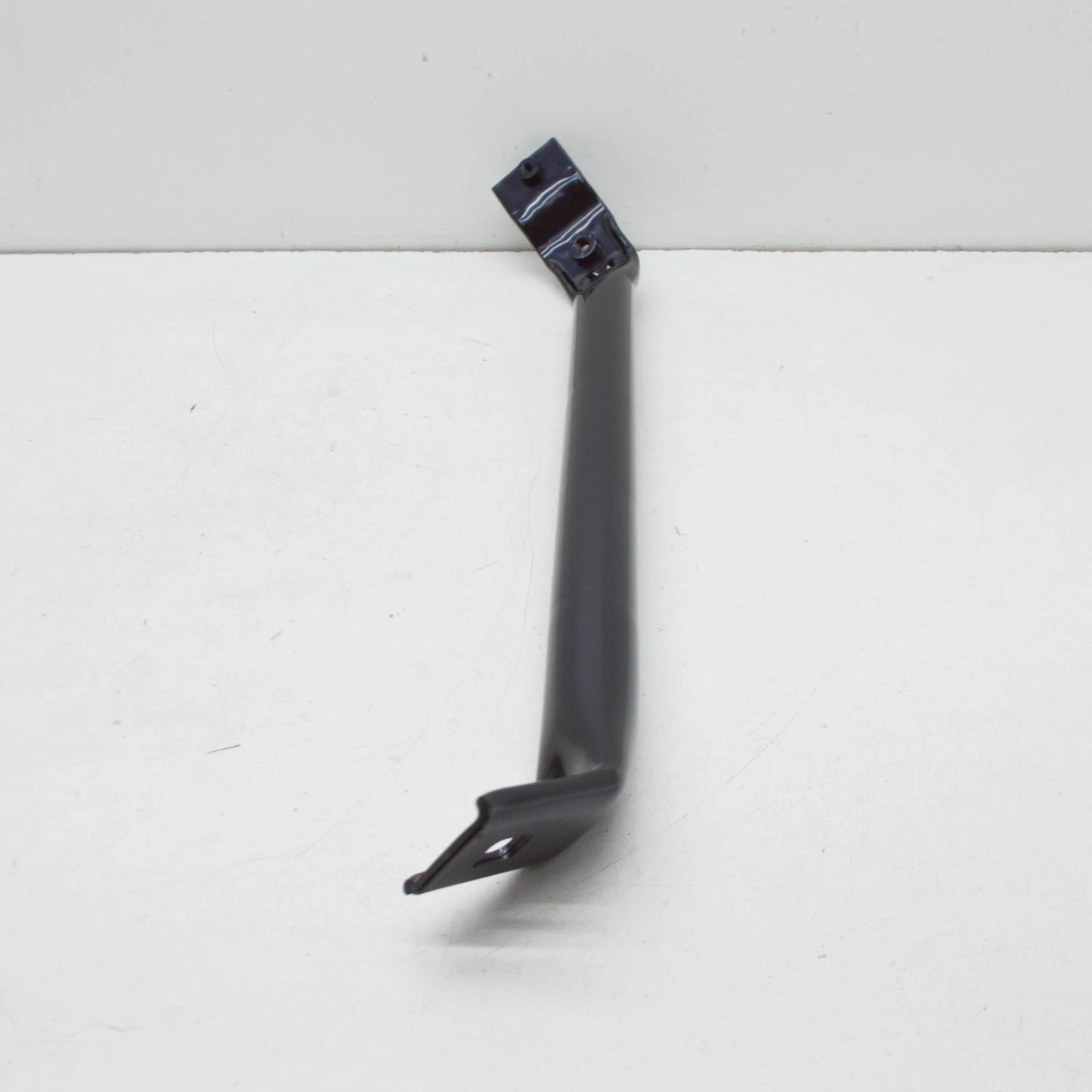 NEW BMW X5 G05 FRONT PANEL LEFT LOWER SUPPORT BRACE 51647469801 ORIGINAL