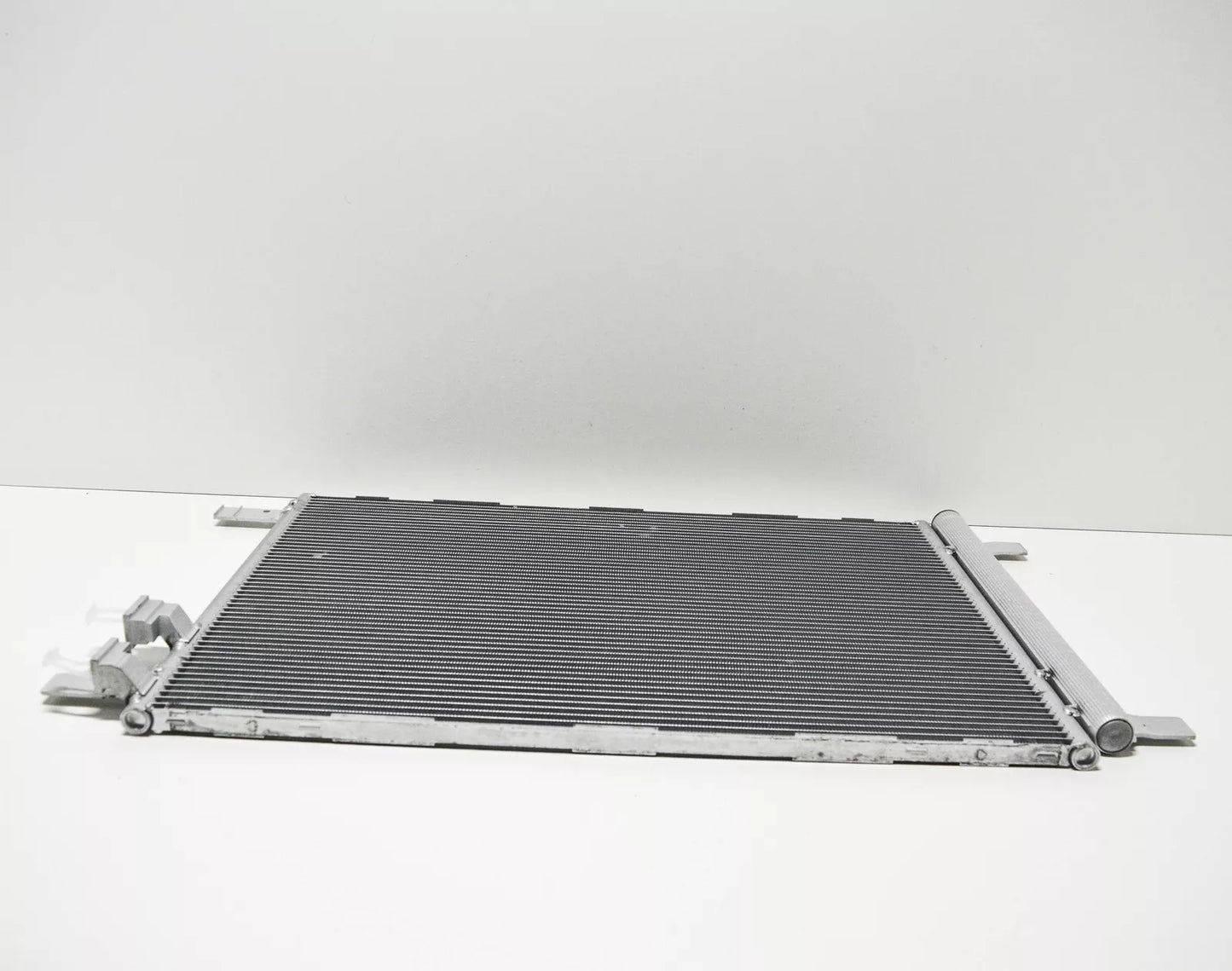 NEW VOLKSWAGEN GOLF MK7 A/C RADIATOR 5Q0816411AR ORIGINAL