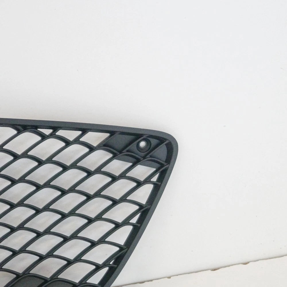 NEW MERCEDES-BENZ E-CLASS W212 FRONT BUMPER RIGHT GRILL A2128850623 2015