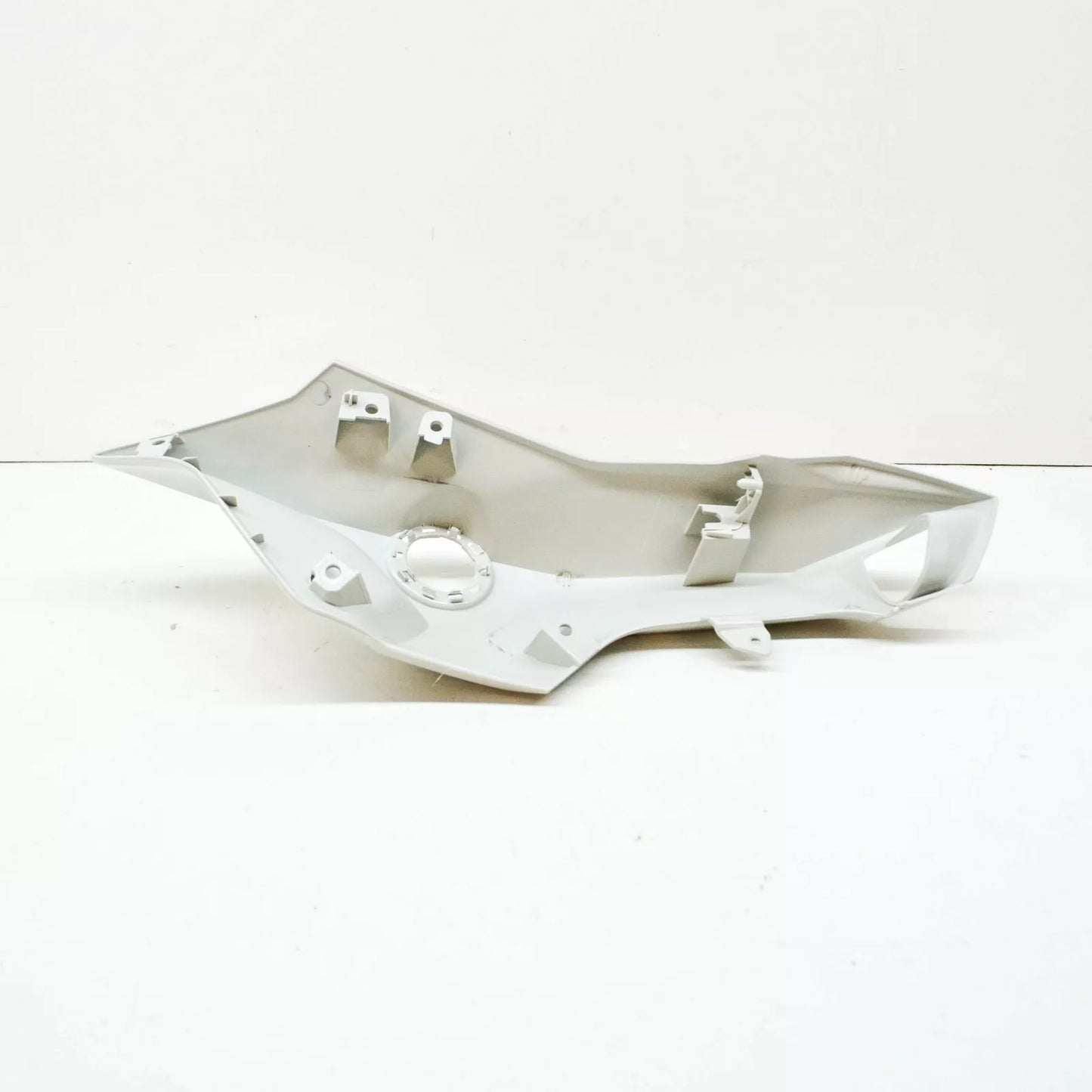 NEW BMW K73 F800 R LEFT INTAKE SNORKEL 46638549801 ORIGINAL