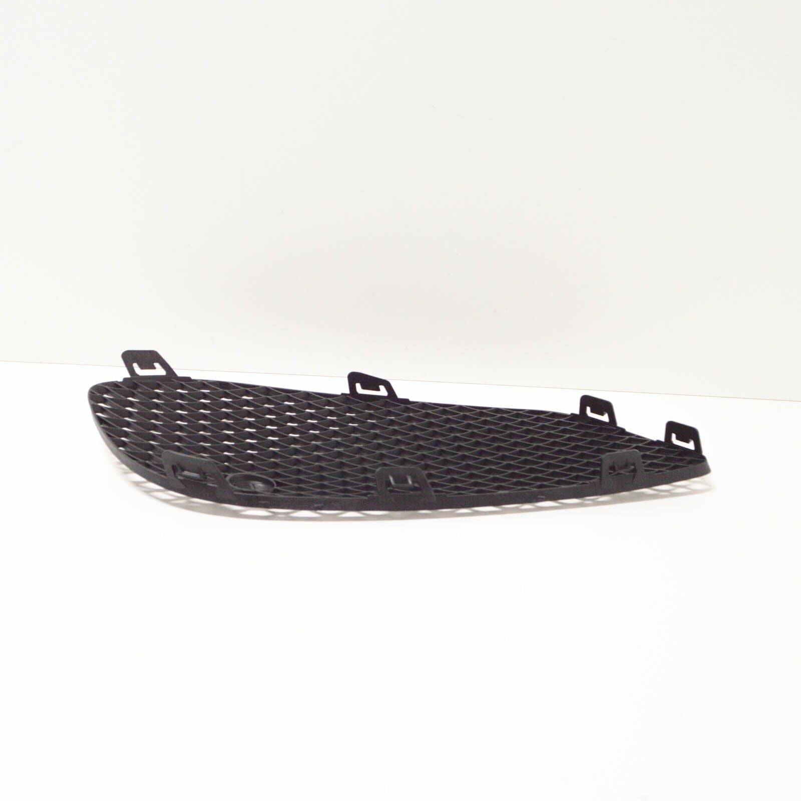 NEW MERCEDES-BENZ C-CLASS W205 FRONT BUMPER RIGHT GRILL A2058852623 2016