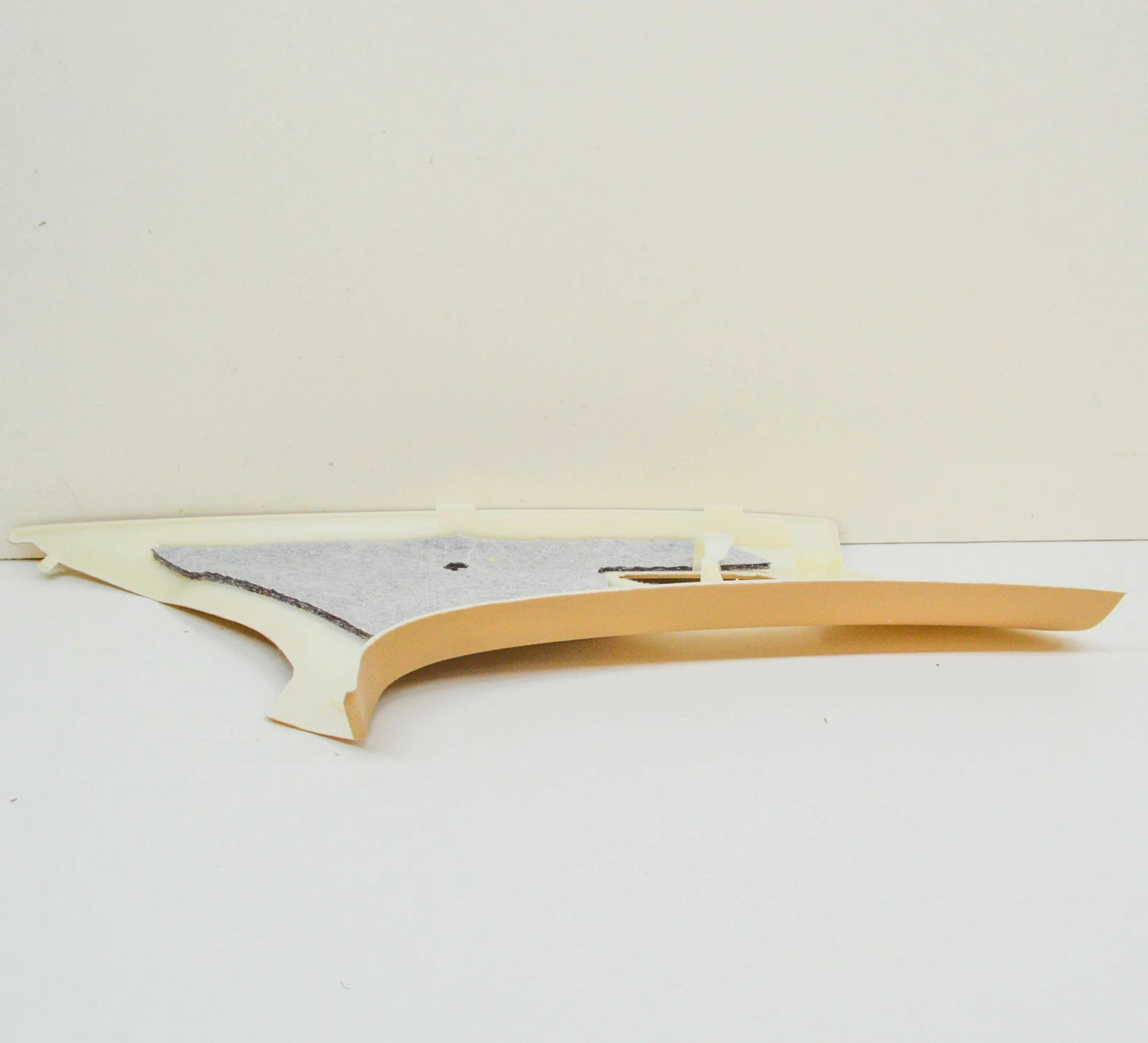 NEW BMW M3 E46 REAR RIGHT C-PILLAR COVER TRIM 51168238972 8238972 ORIGINAL