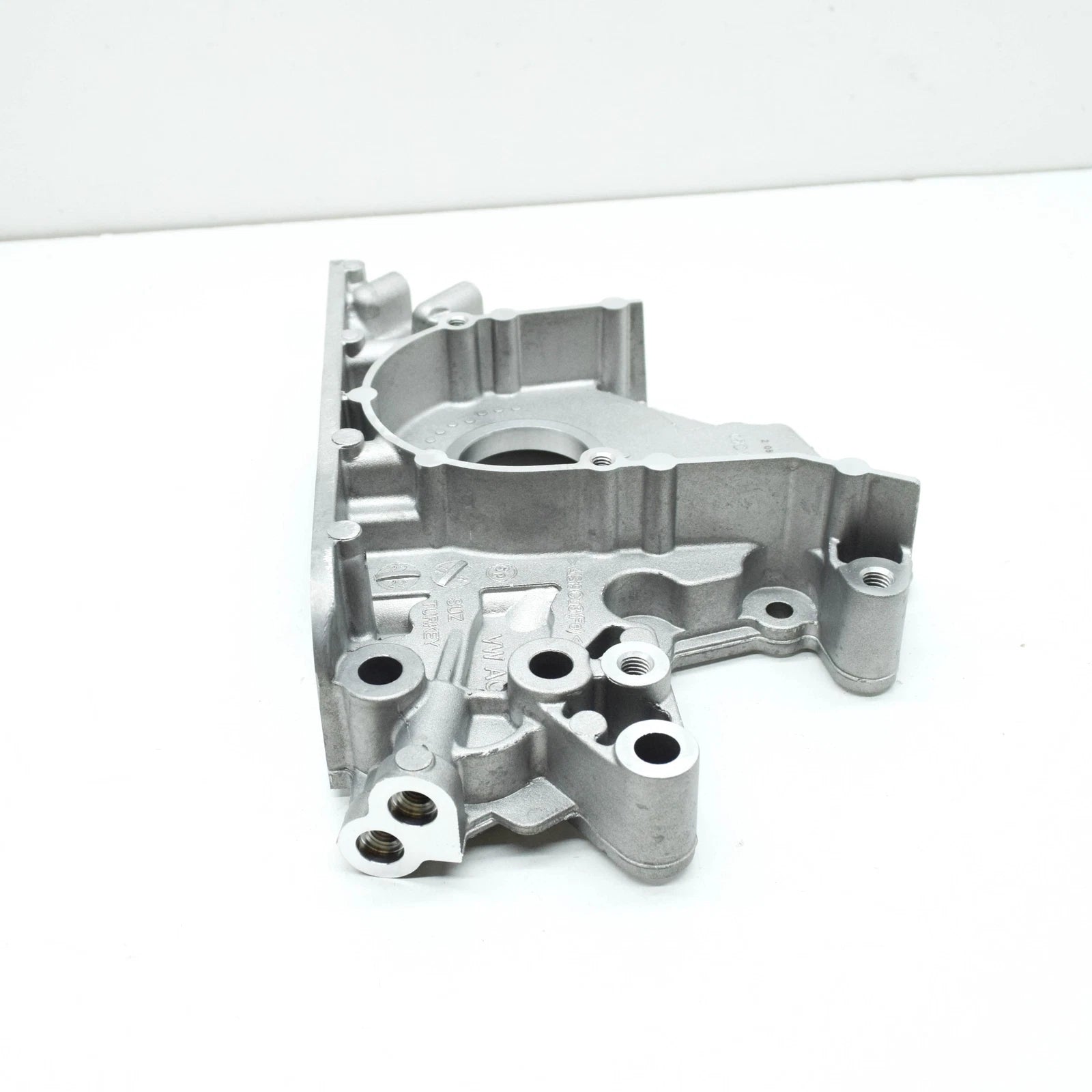 NEW VOLKSWAGEN POLO AW FRONT SEALING FLANGE 05C103151 ORIGINAL