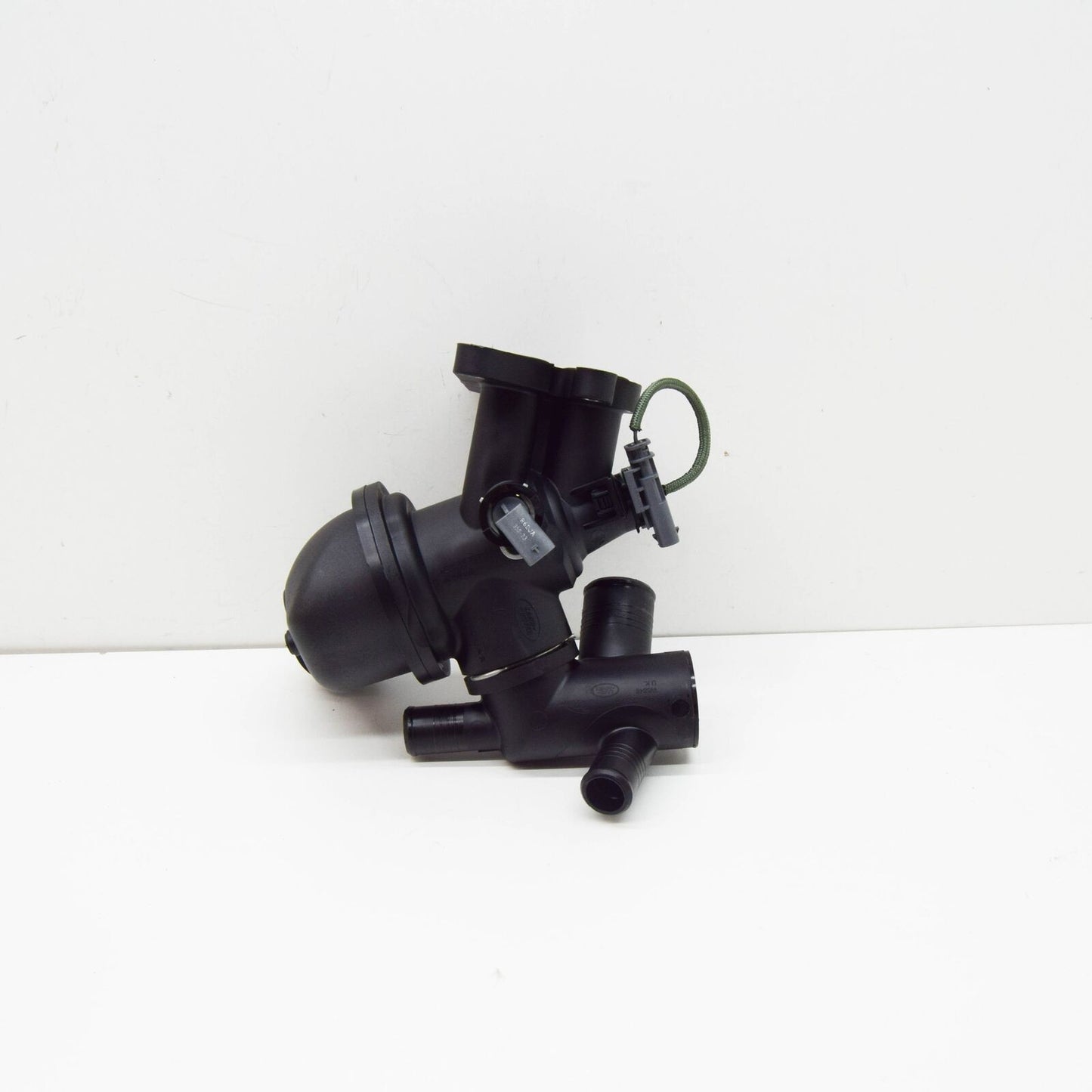 NEW MB E C238 FRONT BUMPER RIGHT OUTER AIR DUCT SEGMENT A2138858606 ORIGINAL