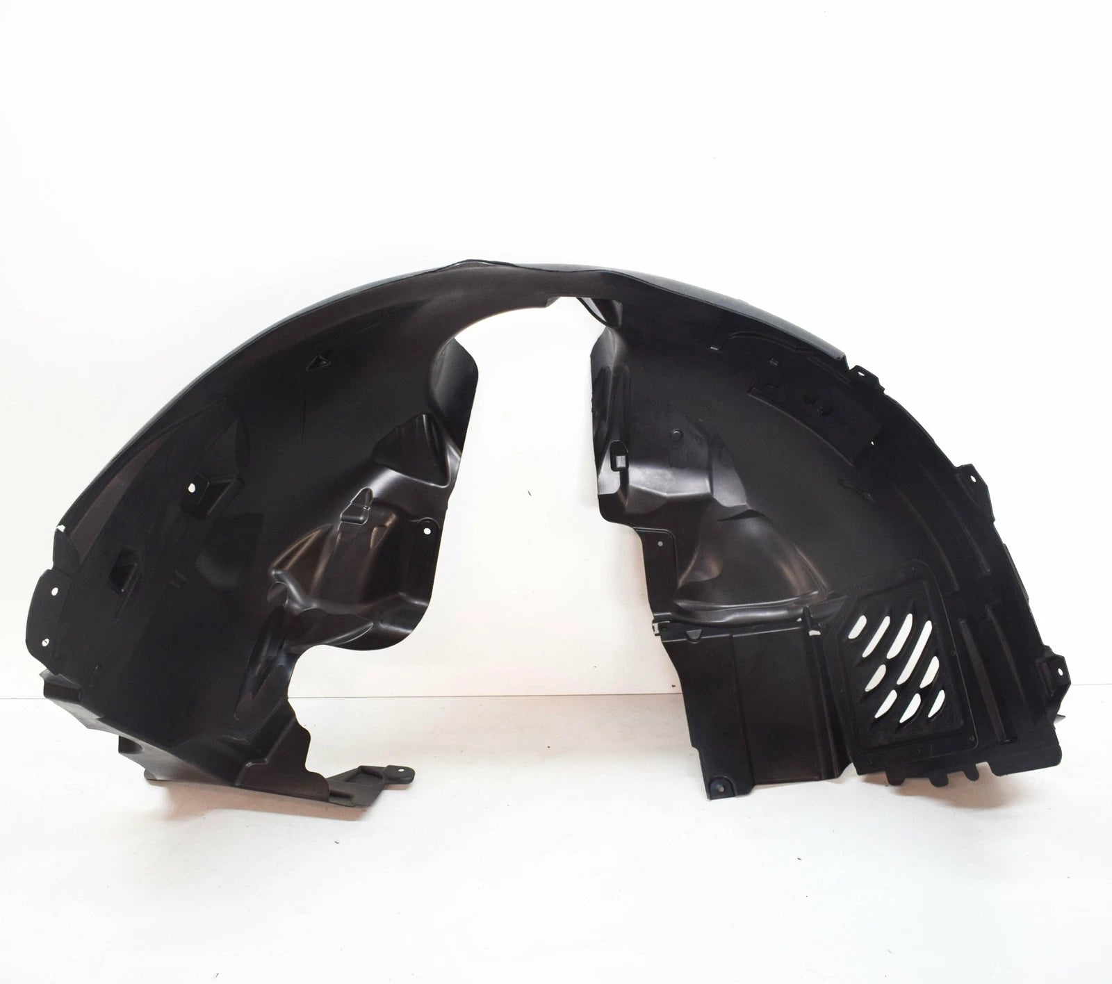 NEW MERCEDES-BENZ GLA X156 FRONT RIGHT WHEEL HOUSING LINER A1566900030 ORIGINAL