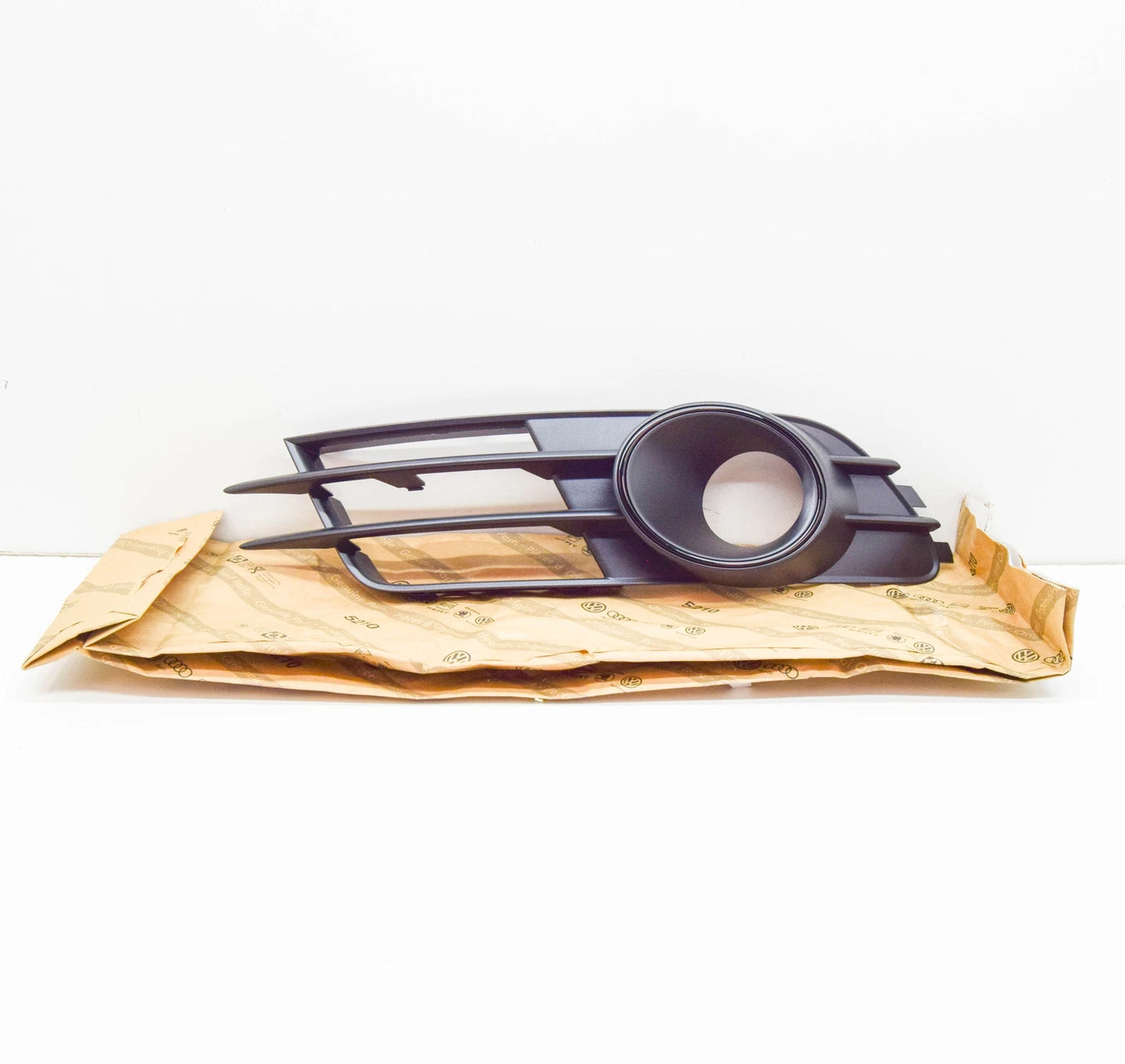 NEW AUDI A6 C7 LEFT FOG LIGHT GRILLE 4G0807681BBMT 2012 ORIGINAL