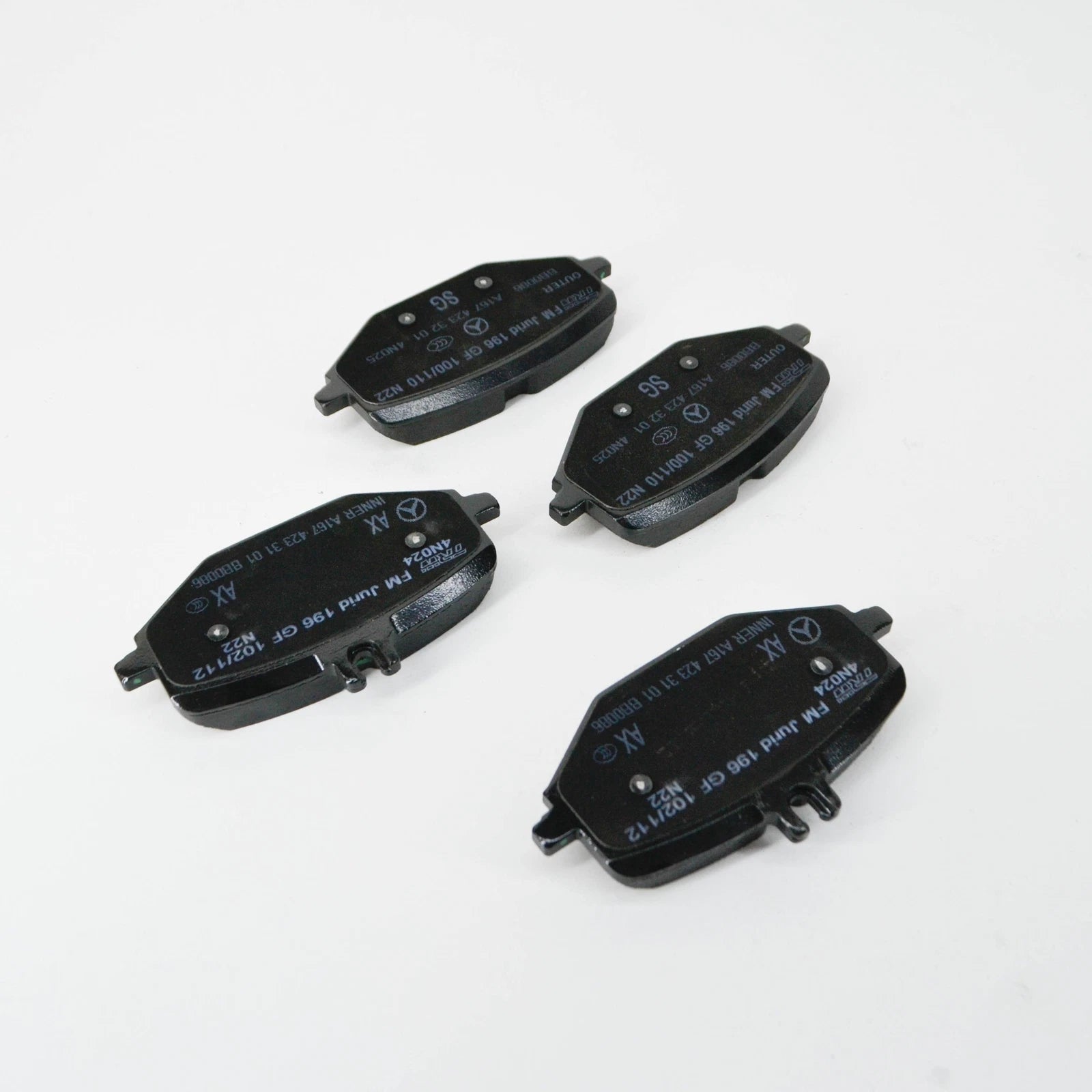 NEW MERCEDES-BENZ GLE W167 REAR WHEEL BRAKE PAD SET A0004207303 ORIGINAL