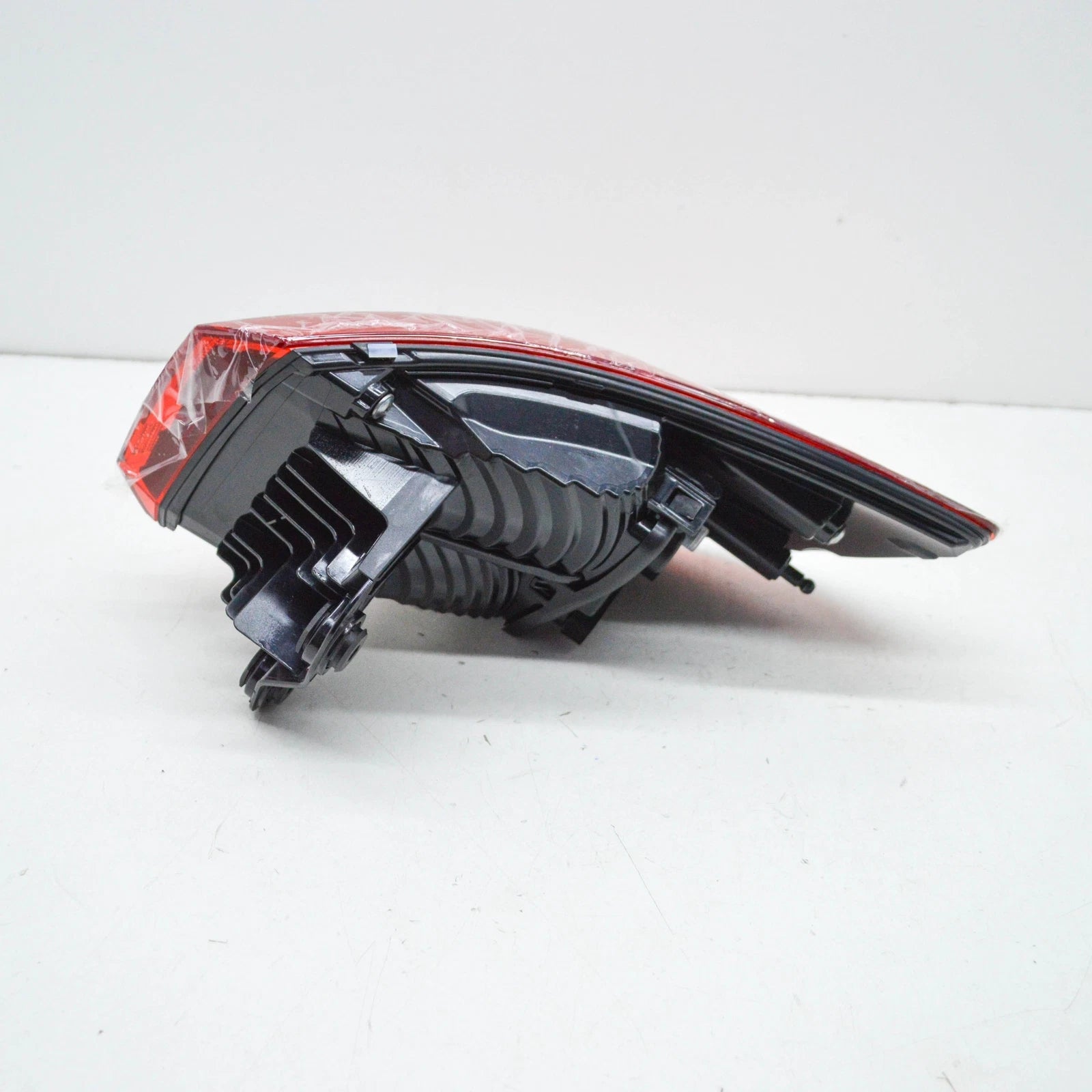 NEW AUDI Q3 F3 SPORTBACK REAR LEFT TAILLIGHT 83A945069