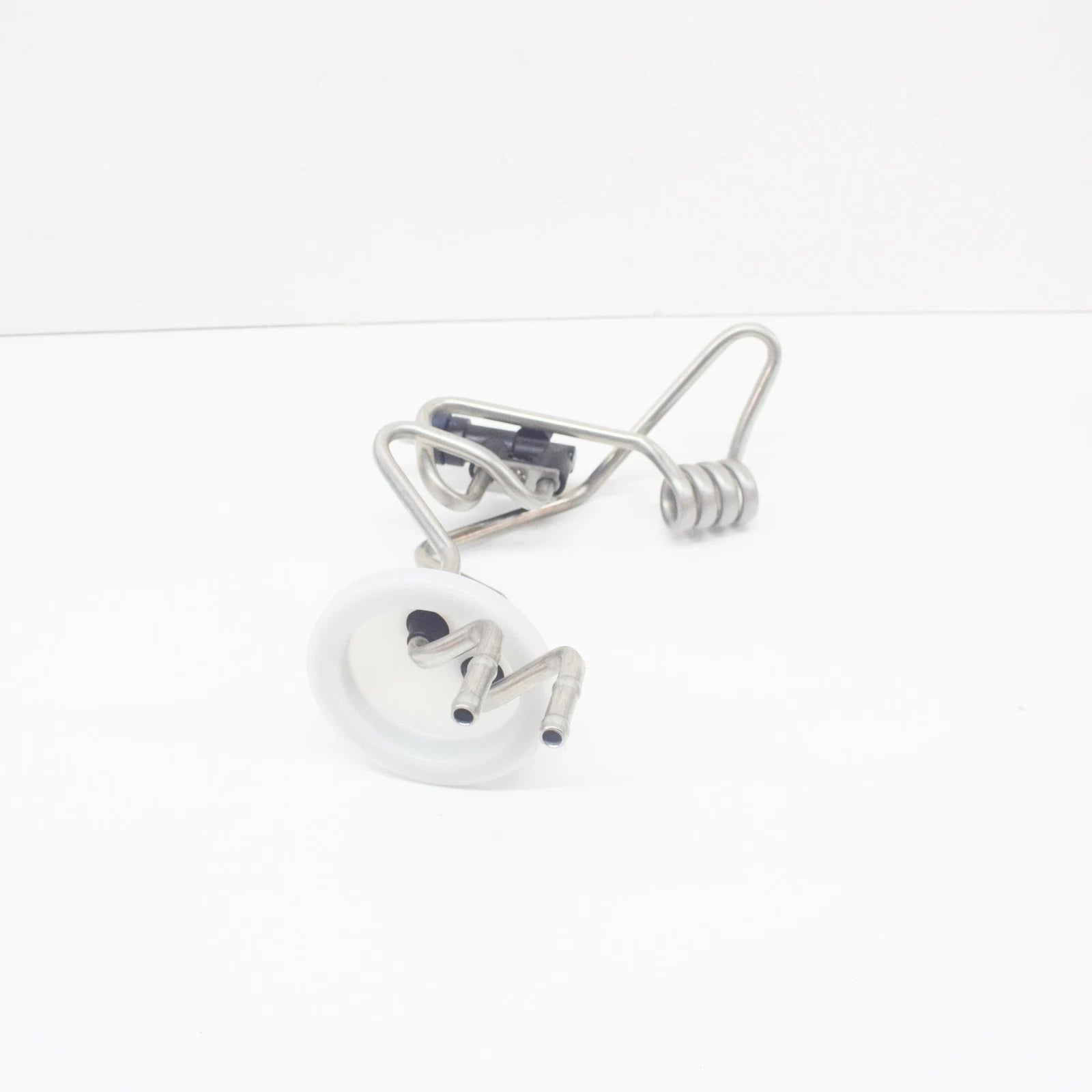 NEW MERCEDES-BENZ GLE W166 WASHER FLUID HEAT EXCHANGER A1668300461 ORIGINAL