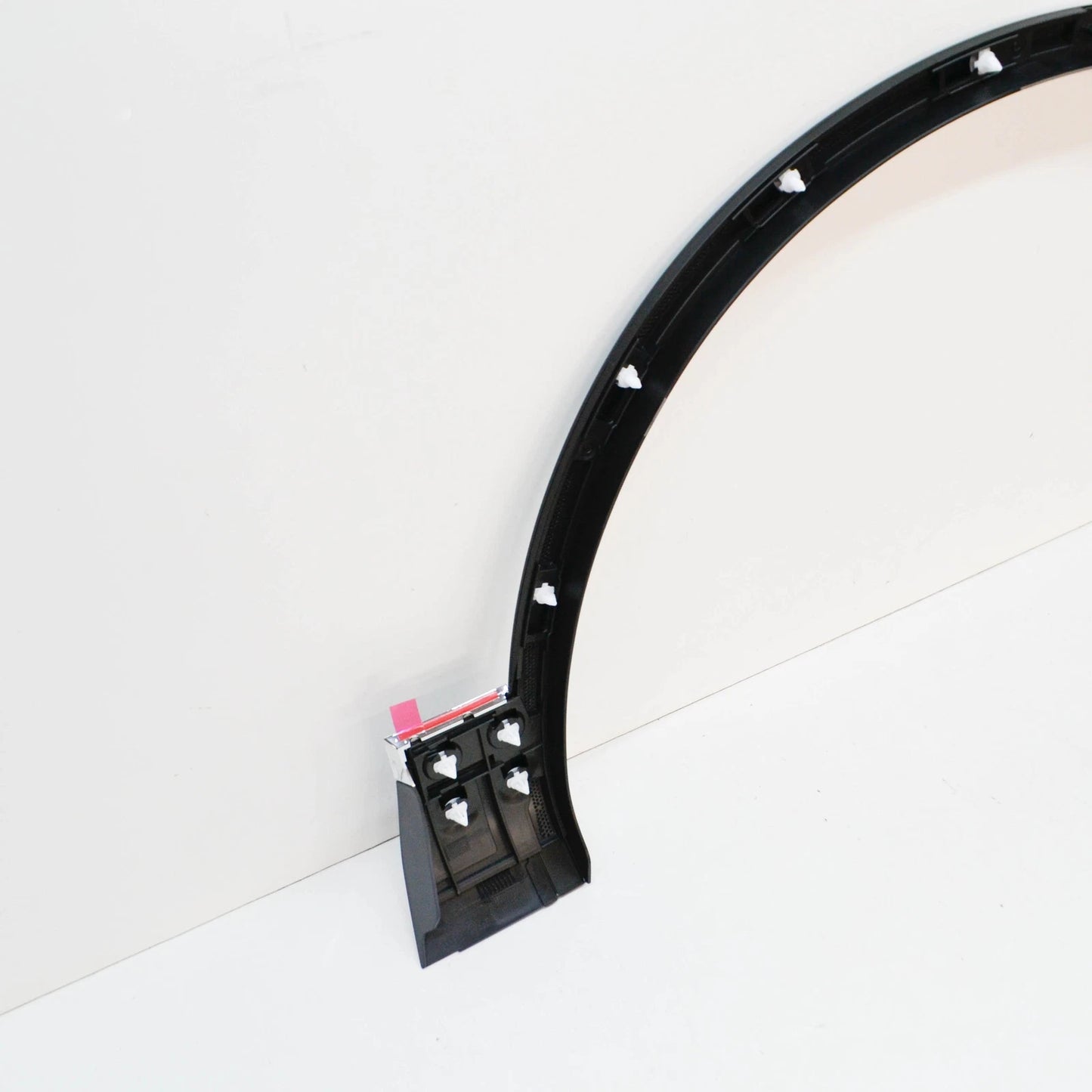 NEW VW TOUAREG 7P FRONT LEFT FENDER WHEEL COVER 7P6853717FGRU ORIGINAL