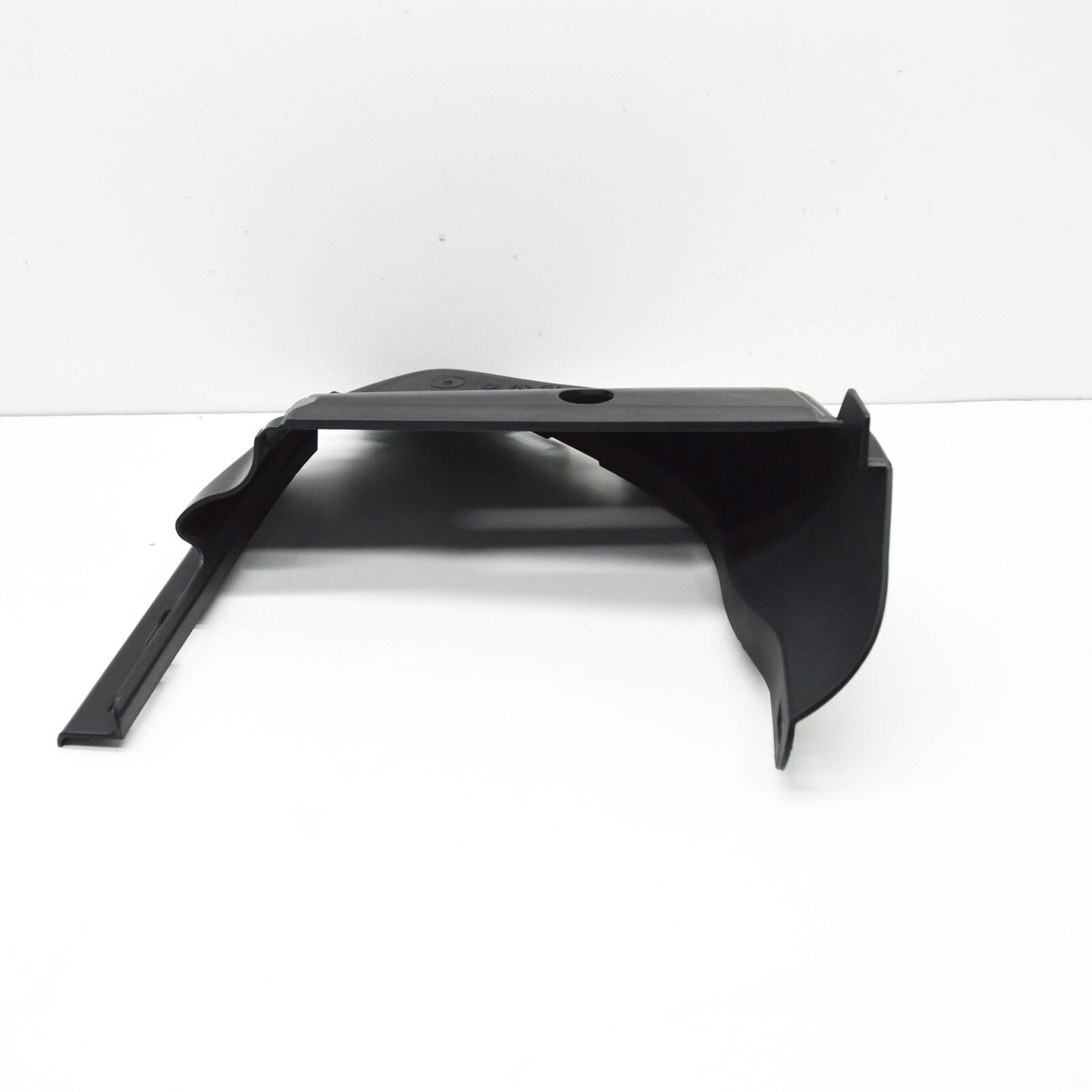 NEW MERCEDES-BENZ CLS C257 LEFT AIR DUCT SEGMENT A2578853902 ORIGINAL