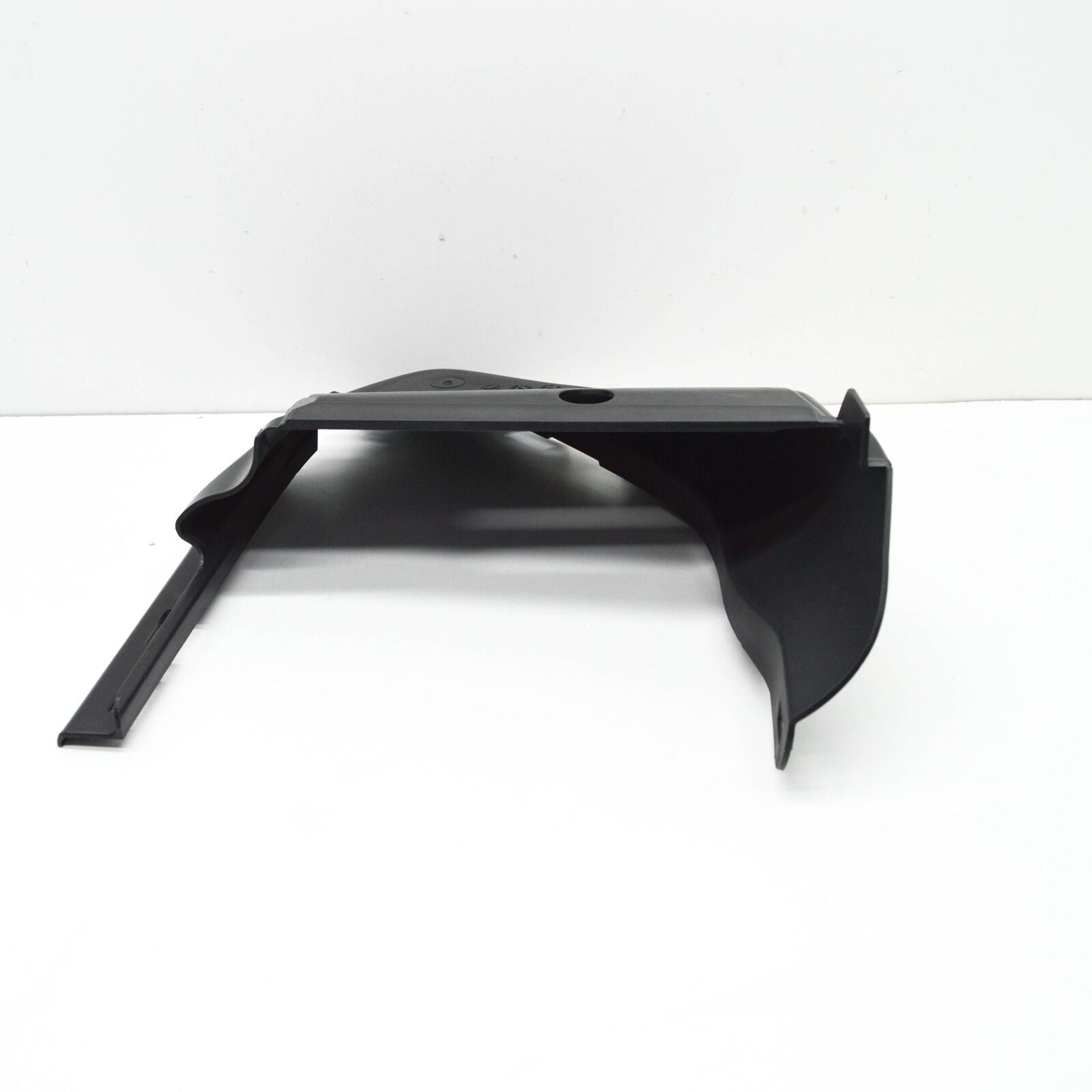 NEW MERCEDES-BENZ CLS C257 LEFT AIR DUCT SEGMENT A2578853902 ORIGINAL